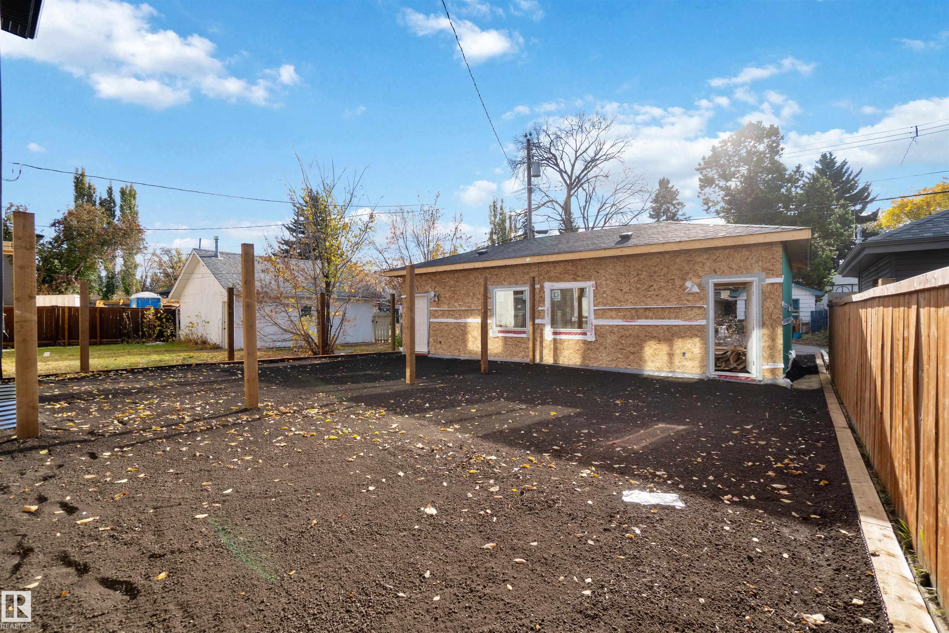 Photo 33 at 8319 81ave NW, King Edward Park, Edmonton