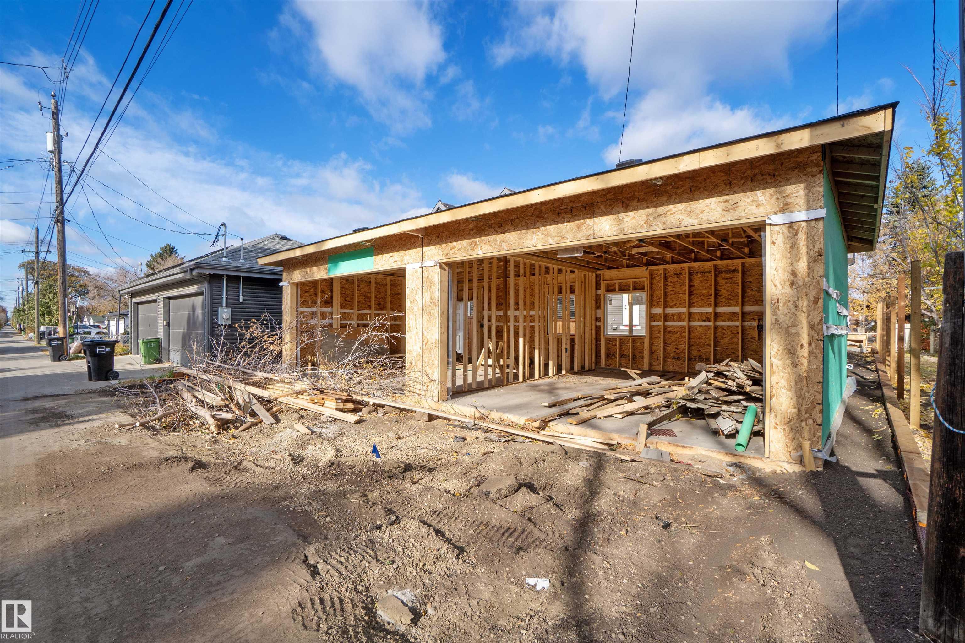 Photo 35 at 8319 81ave NW, King Edward Park, Edmonton