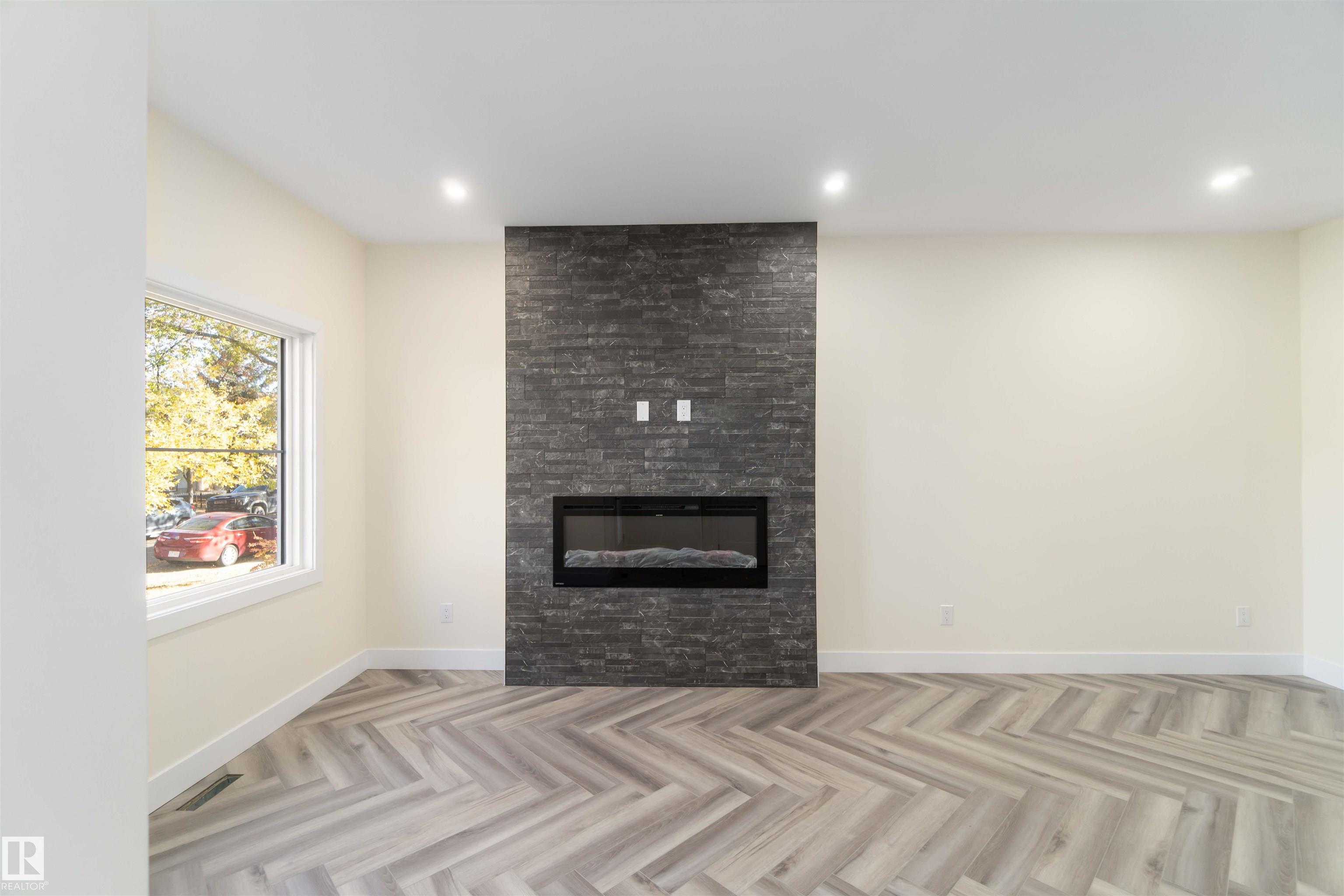 Photo 5 at 8319 81ave NW, King Edward Park, Edmonton