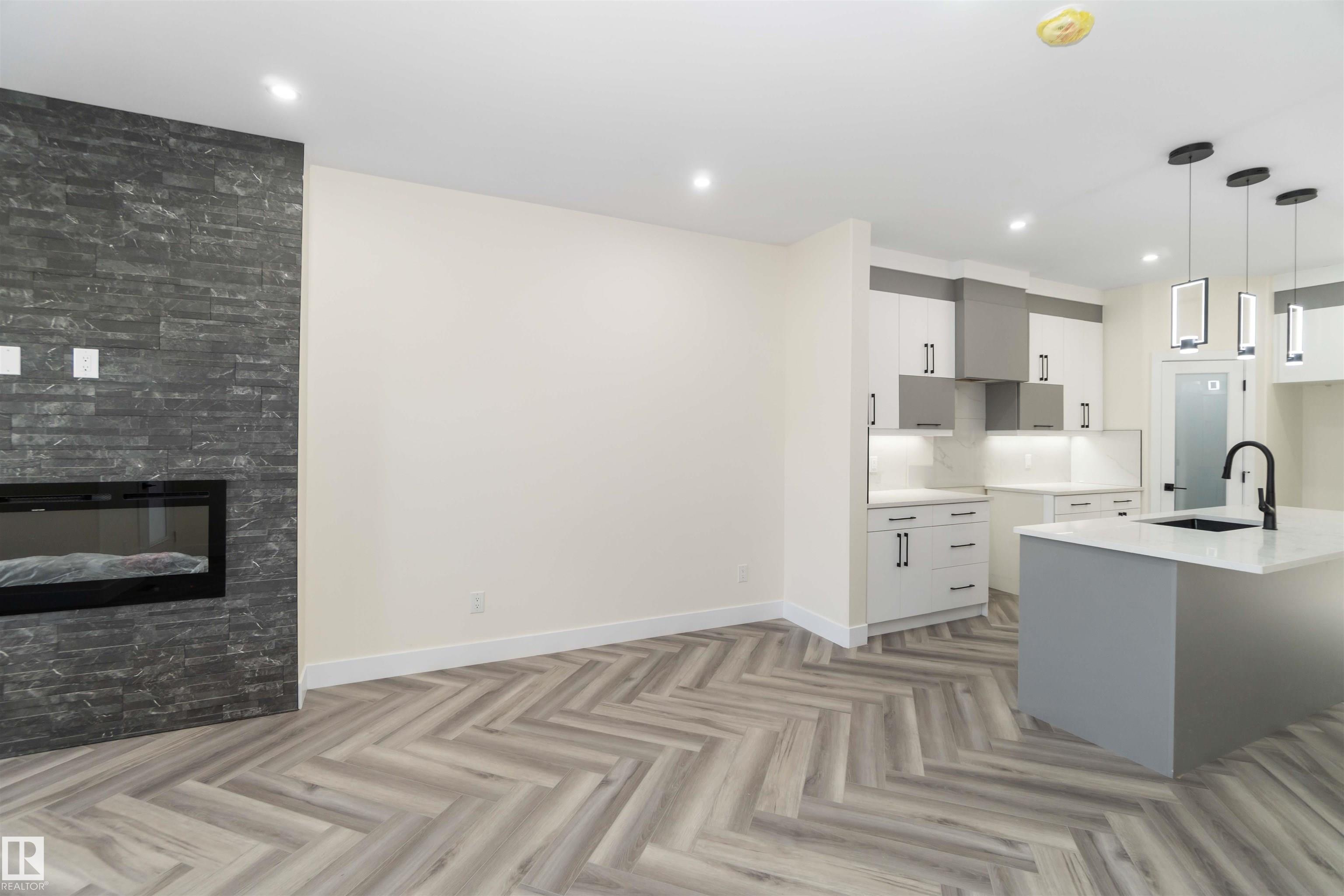 Photo 7 at 8319 81ave NW, King Edward Park, Edmonton