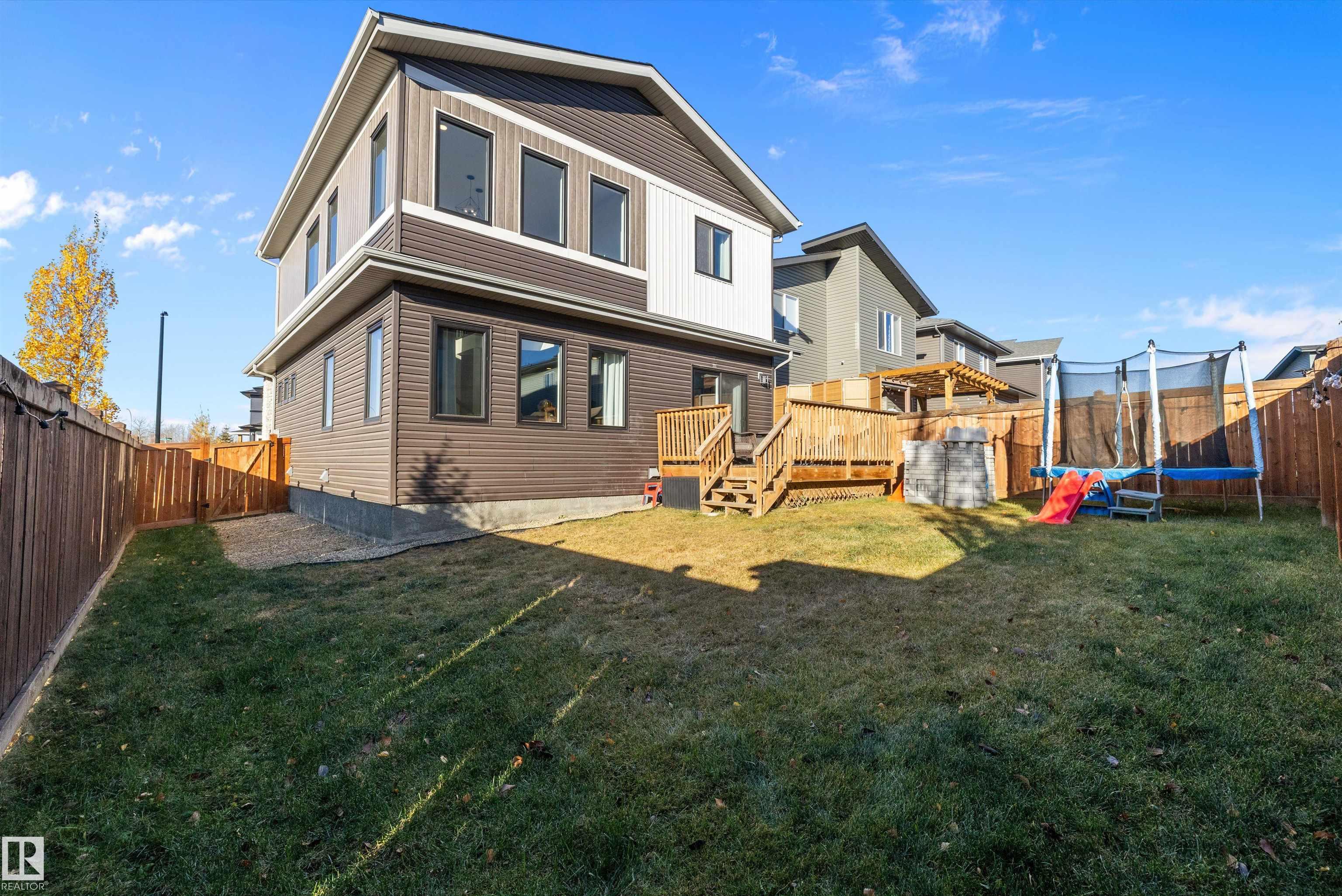 Photo 54 at 2 Elwyck Gate, Fenwyck, Spruce Grove