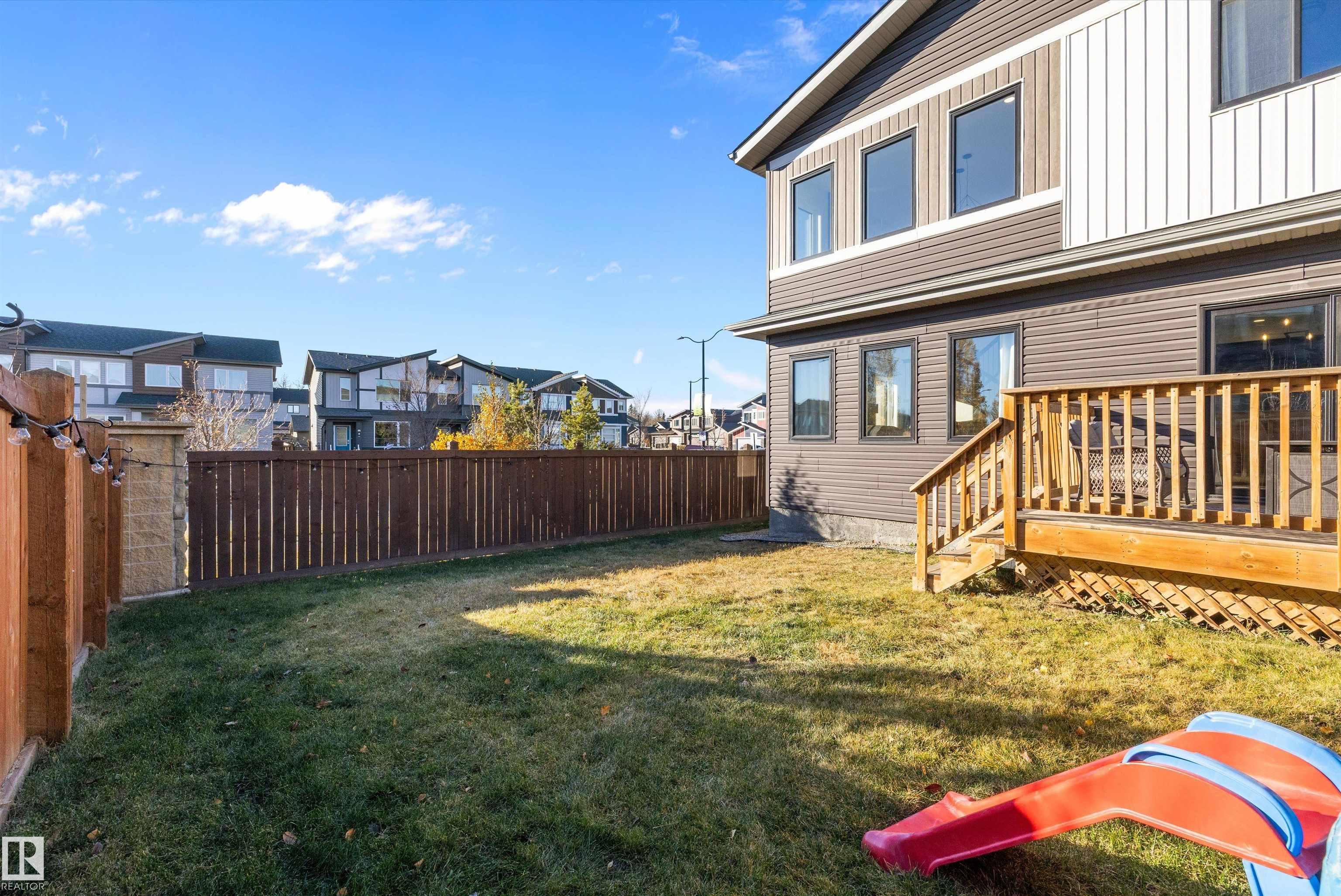 Photo 55 at 2 Elwyck Gate, Fenwyck, Spruce Grove