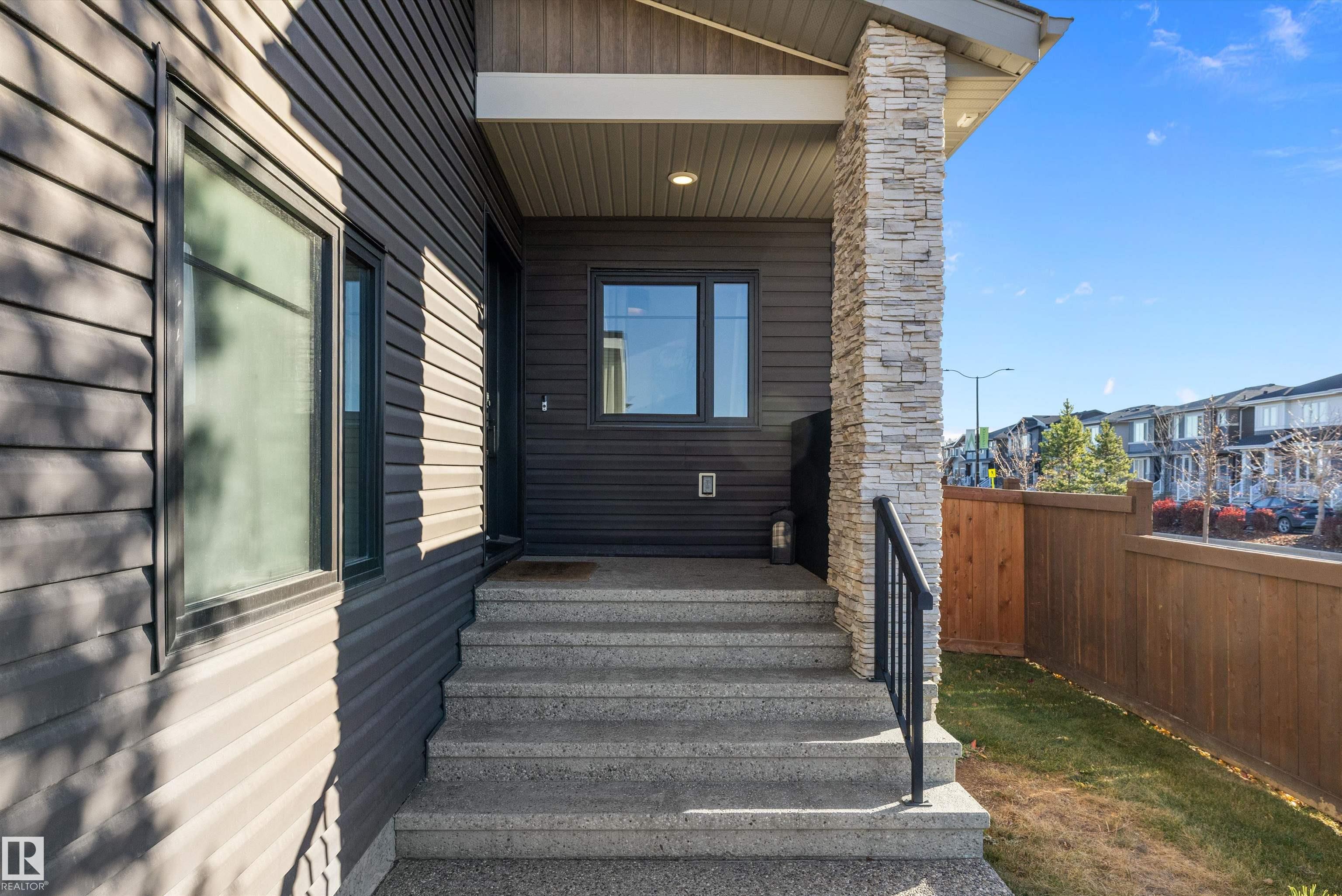 Photo 7 at 2 Elwyck Gate, Fenwyck, Spruce Grove