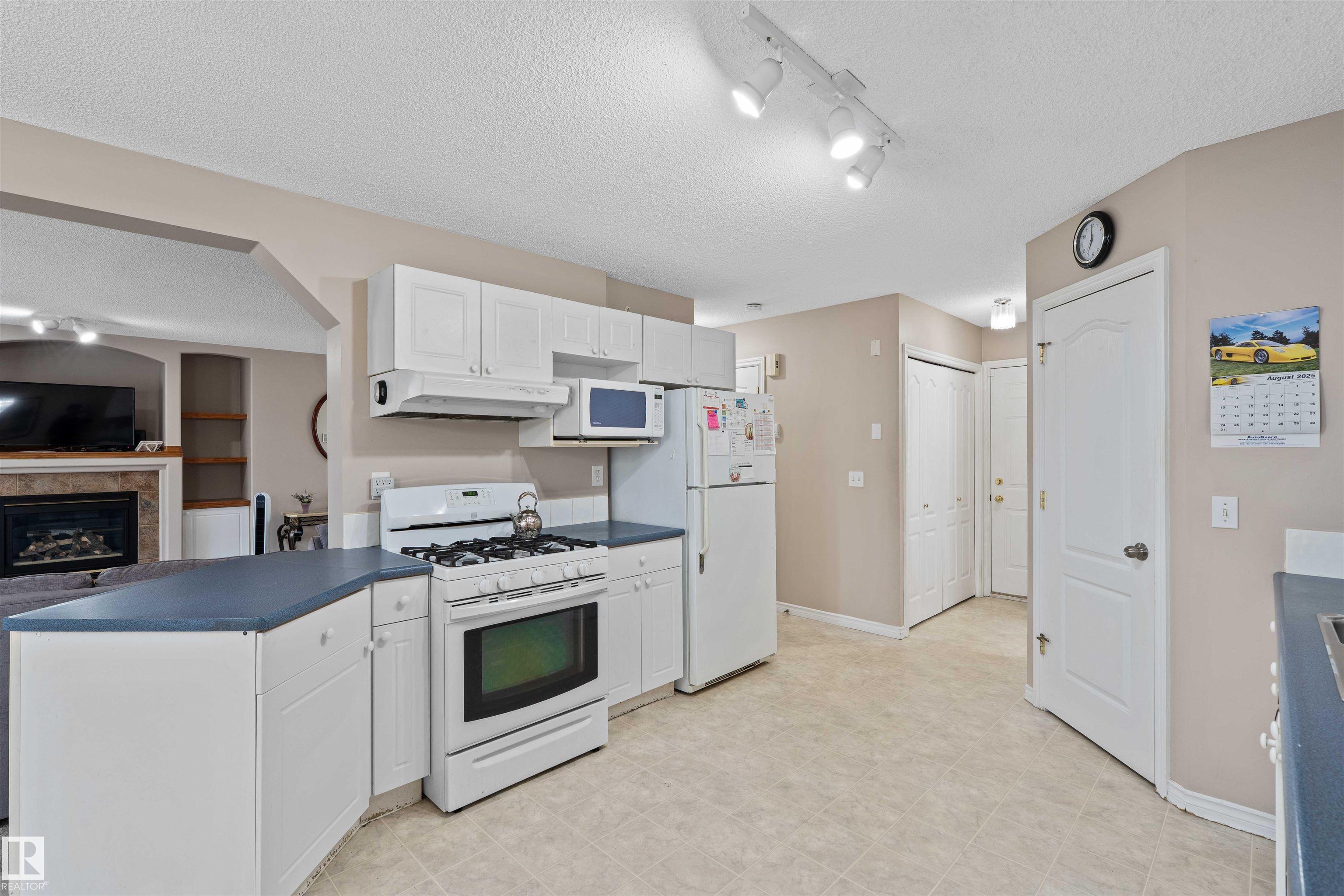 Photo 8 at 4804 147 Avenue NW, Miller, Edmonton