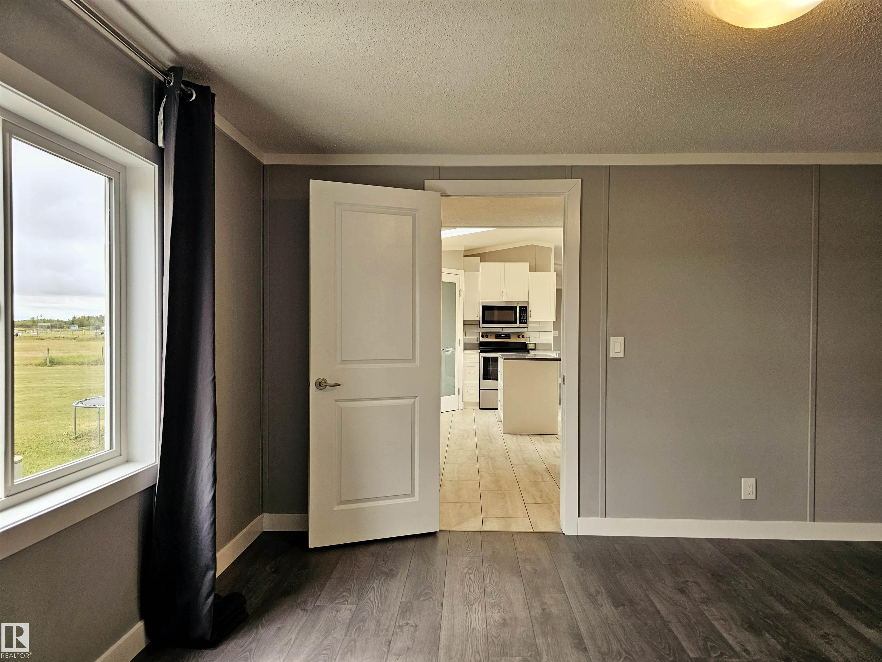 Photo 24 at 42 Richfield Road, Clearview Acres, Rural Sturgeon County