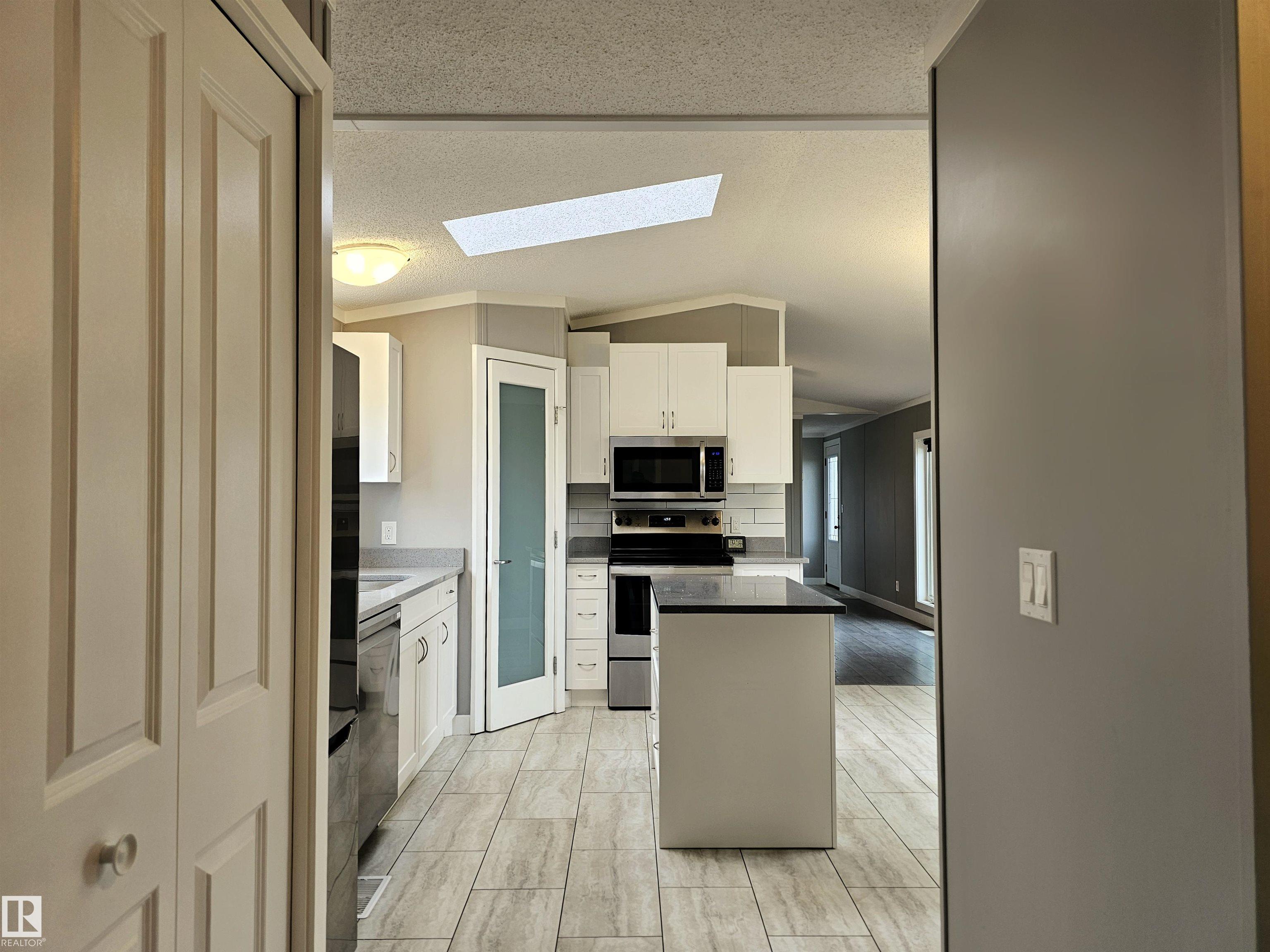 Photo 25 at 42 Richfield Road, Clearview Acres, Rural Sturgeon County