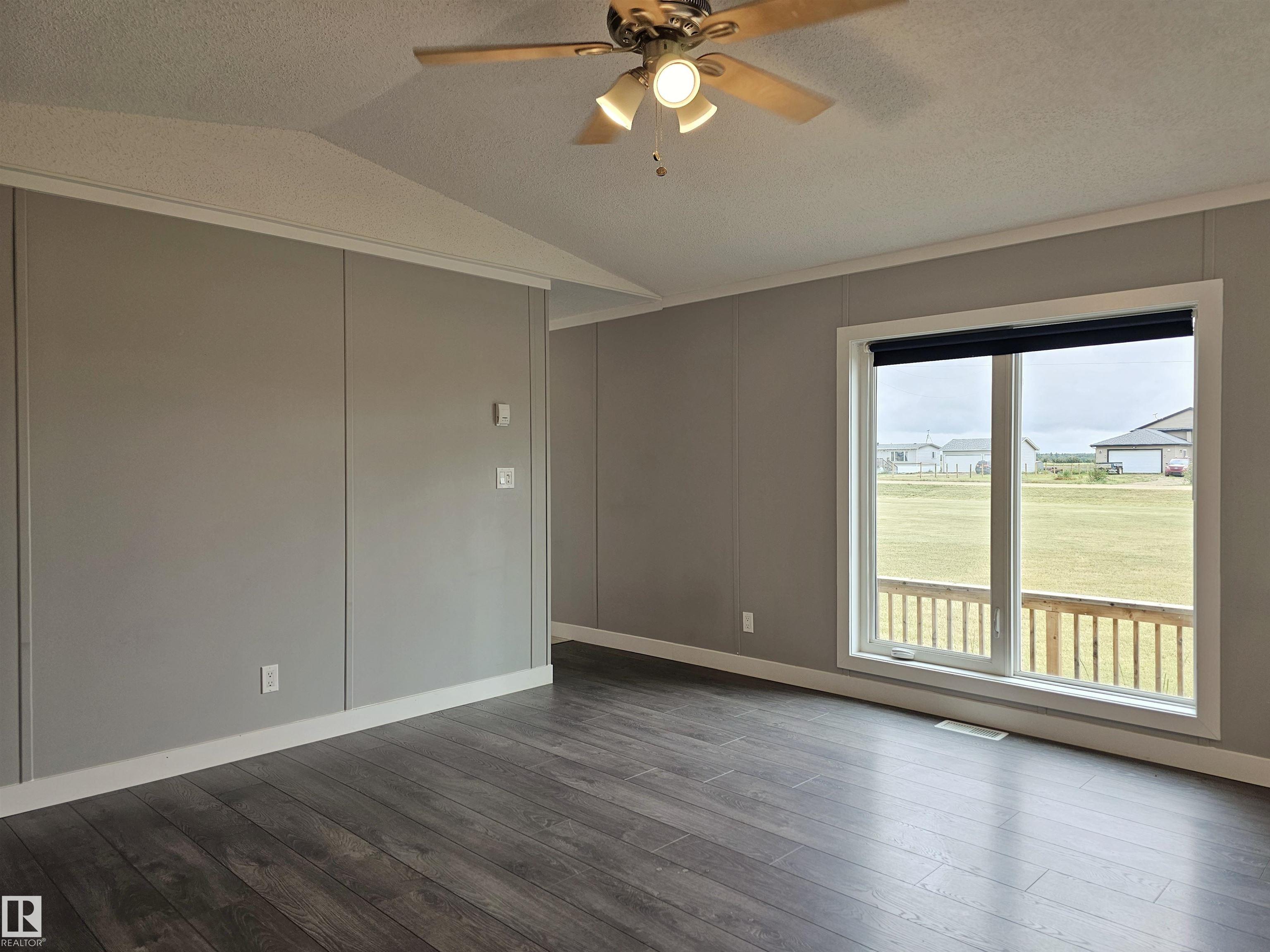 Photo 31 at 42 Richfield Road, Clearview Acres, Rural Sturgeon County