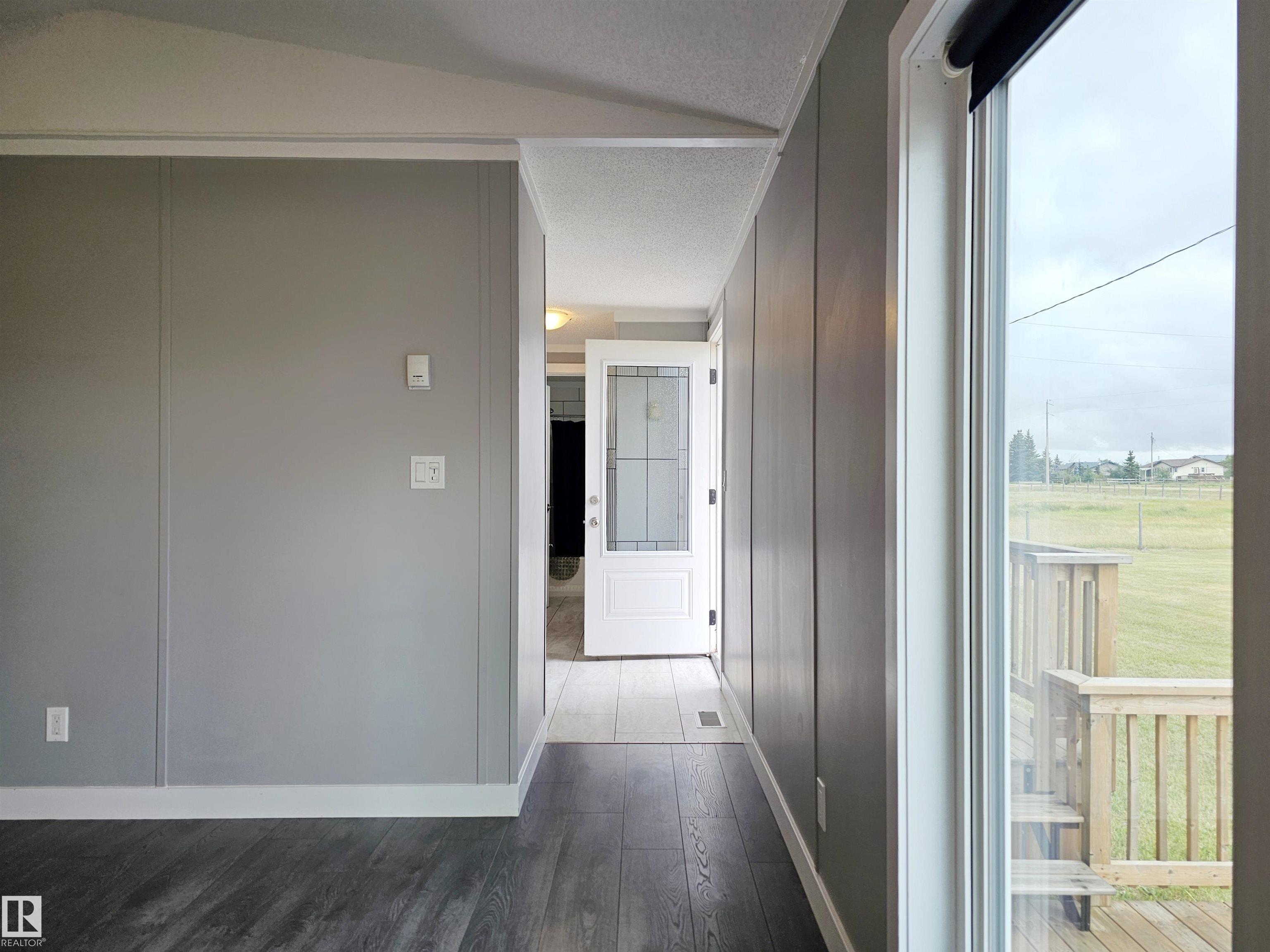 Photo 33 at 42 Richfield Road, Clearview Acres, Rural Sturgeon County