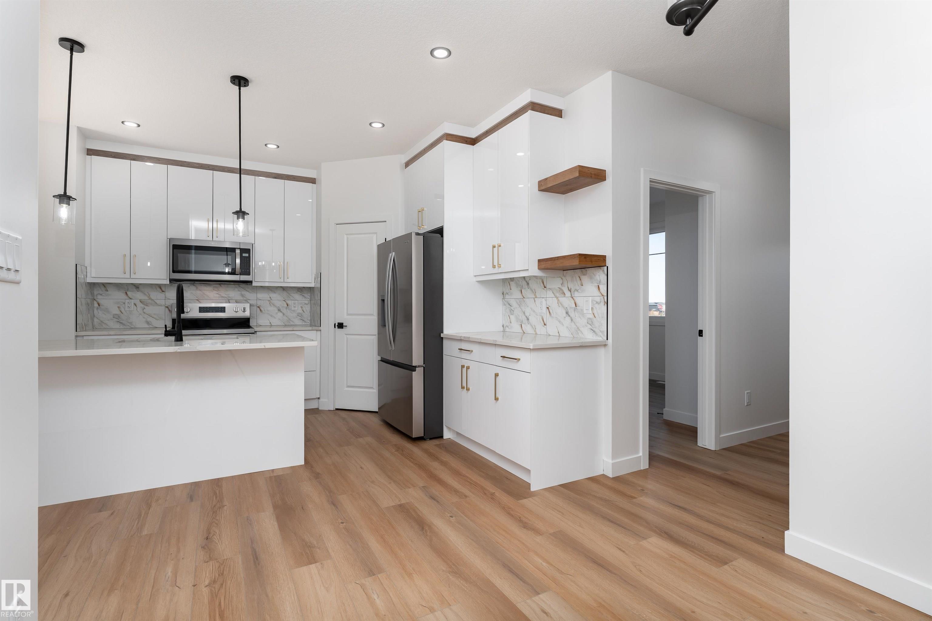 Photo 13 at 20 Westwyck Link, Fenwyck, Spruce Grove