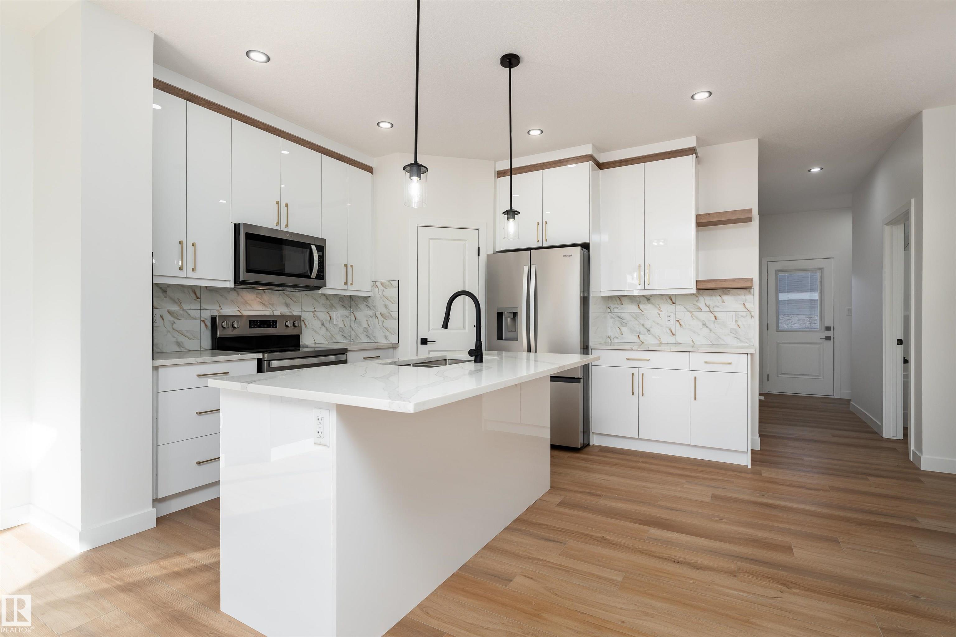 Photo 8 at 20 Westwyck Link, Fenwyck, Spruce Grove