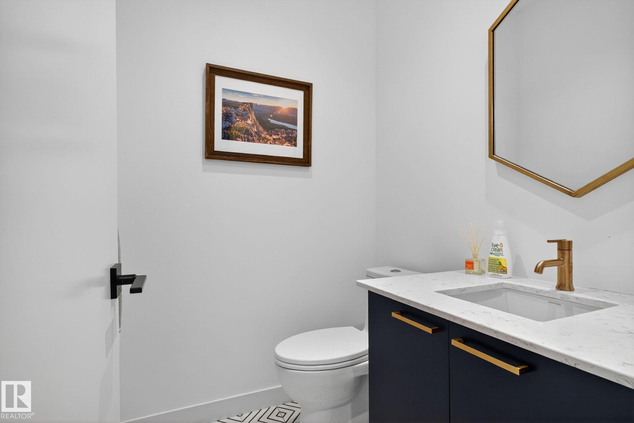 Photo 11 at 10511 75 Street NW, Forest Heights, Edmonton