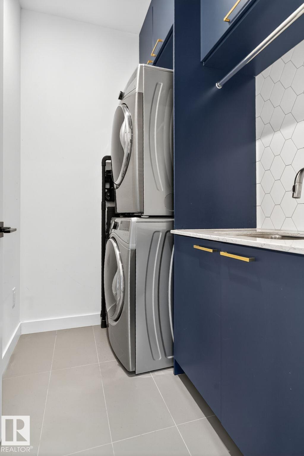 Photo 20 at 10511 75 Street NW, Forest Heights, Edmonton