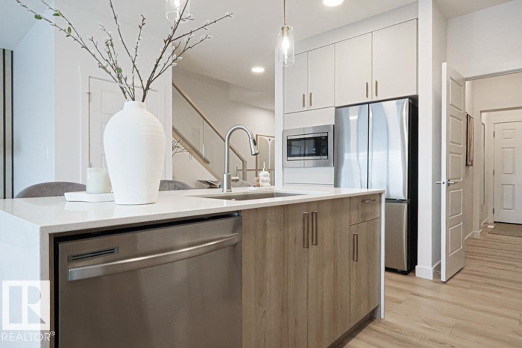 Photo 14 at 2503 194 Street NW, The Uplands, Edmonton