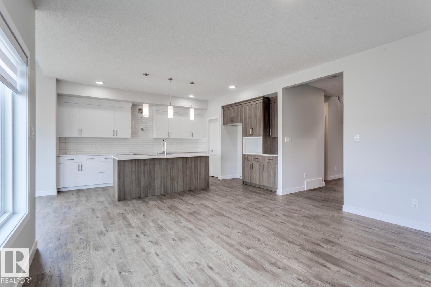 Photo 17 at 19011 20 Avenue NW, River's Edge, Edmonton