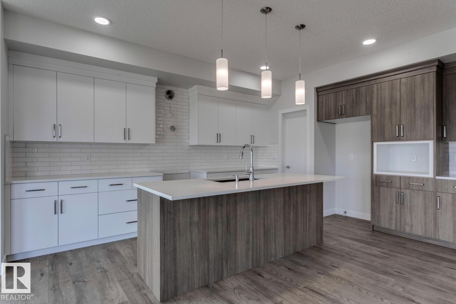 Photo 10 at 19011 20 Avenue NW, River's Edge, Edmonton