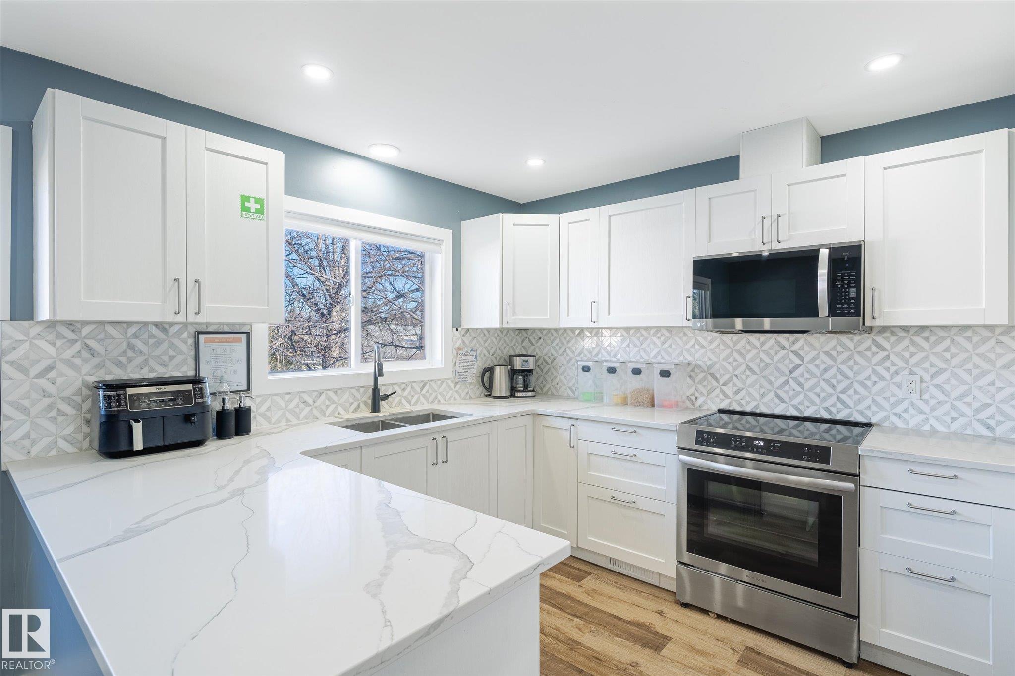 Photo 11 at 12707 & 12709 92 Street NW, Killarney, Edmonton