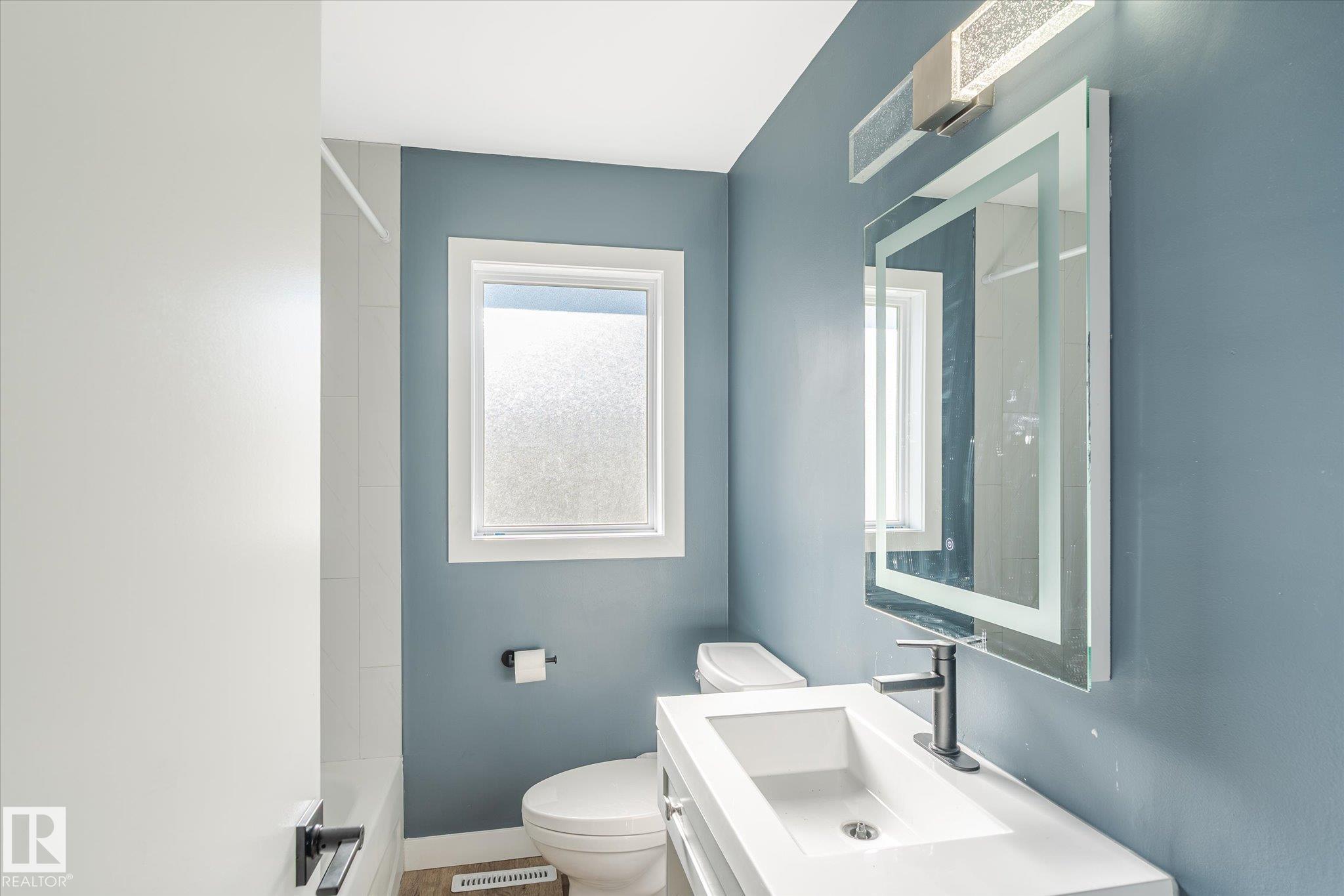 Photo 17 at 12707 & 12709 92 Street NW, Killarney, Edmonton