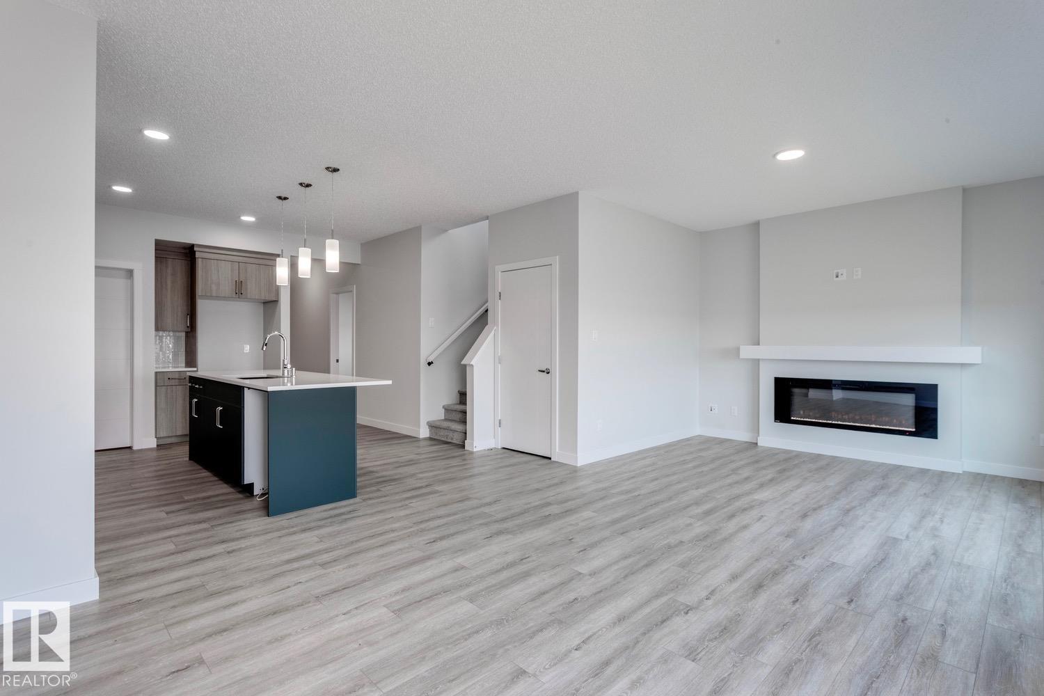 Photo 19 at 19019 20 Avenue NW, River's Edge, Edmonton