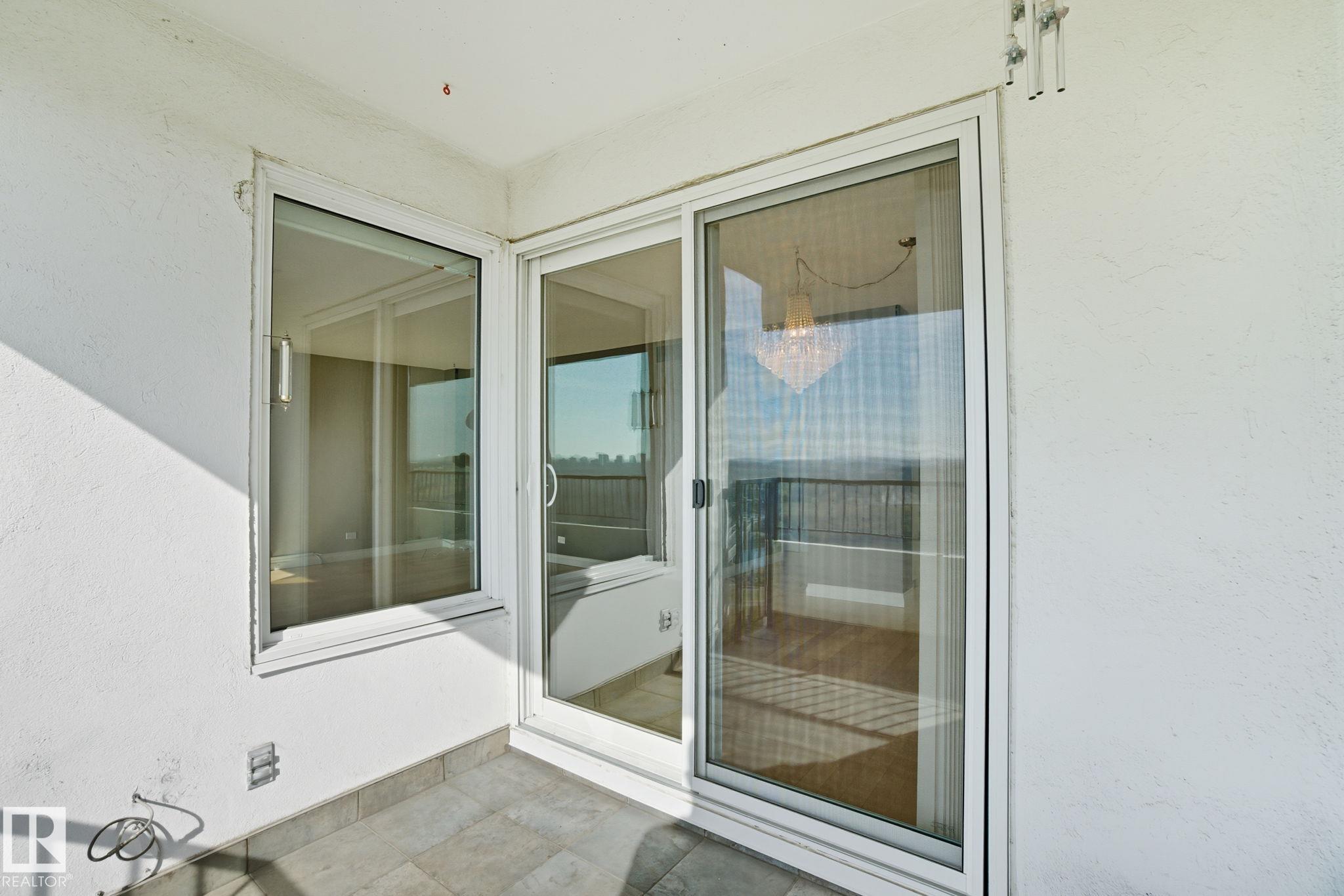 Photo 18 at 1602 - 12303 Jasper Avenue NW, Wîhkwêntôwin, Edmonton