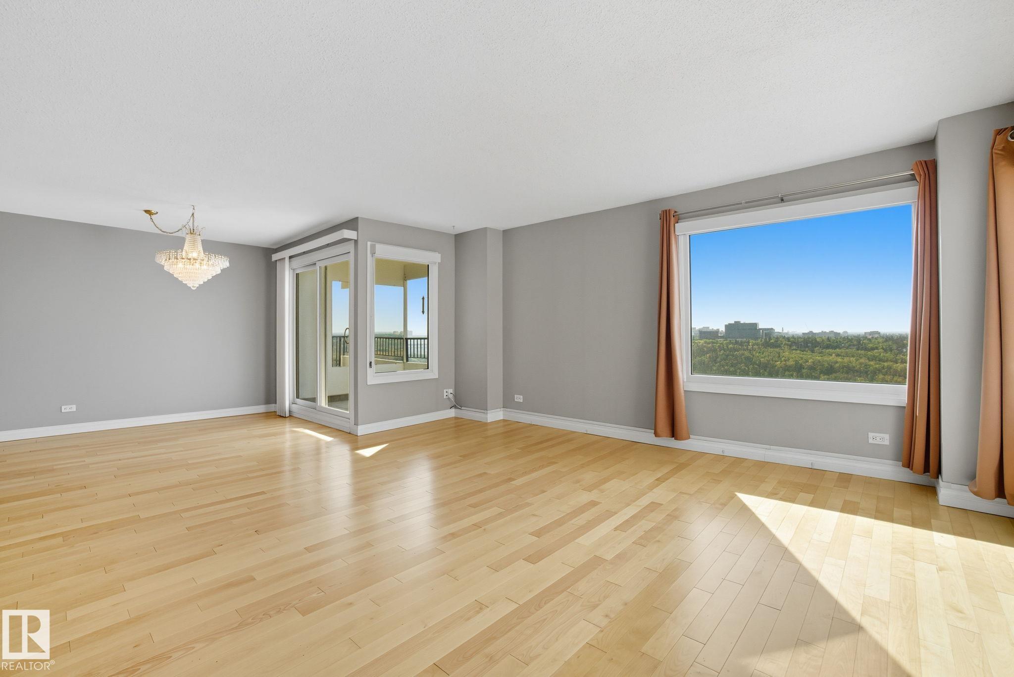 Photo 10 at 1602 - 12303 Jasper Avenue NW, Wîhkwêntôwin, Edmonton