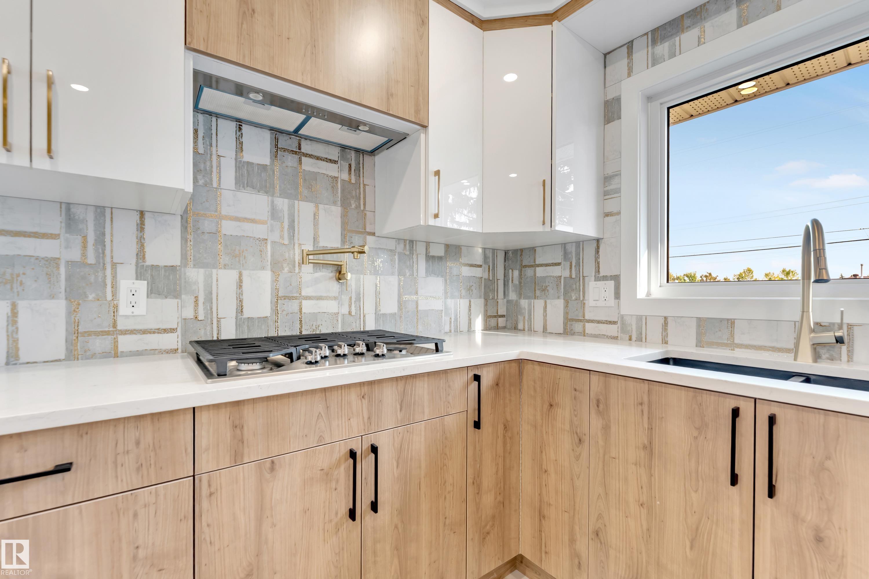 Photo 12 at 5907 137 Avenue NW, Belvedere, Edmonton