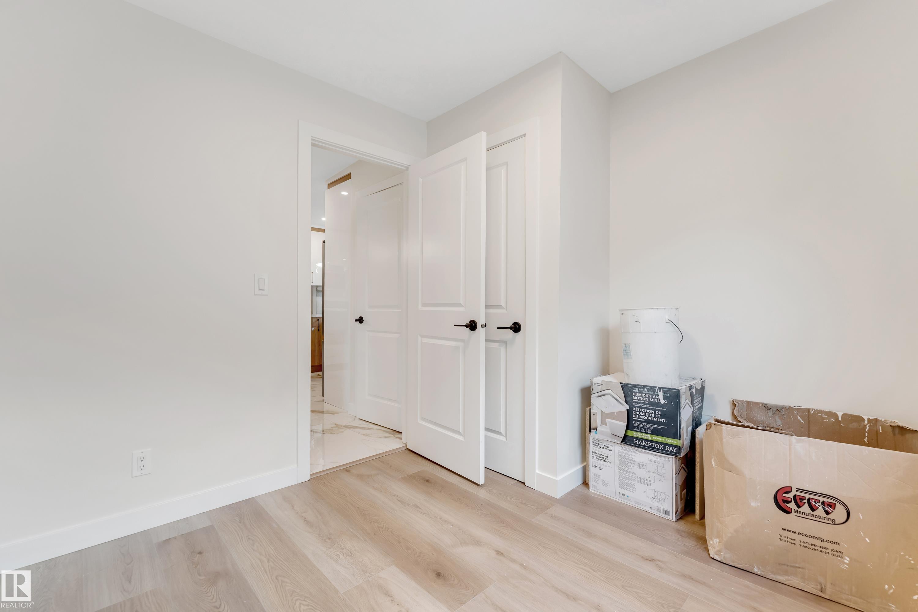 Photo 23 at 5907 137 Avenue NW, Belvedere, Edmonton