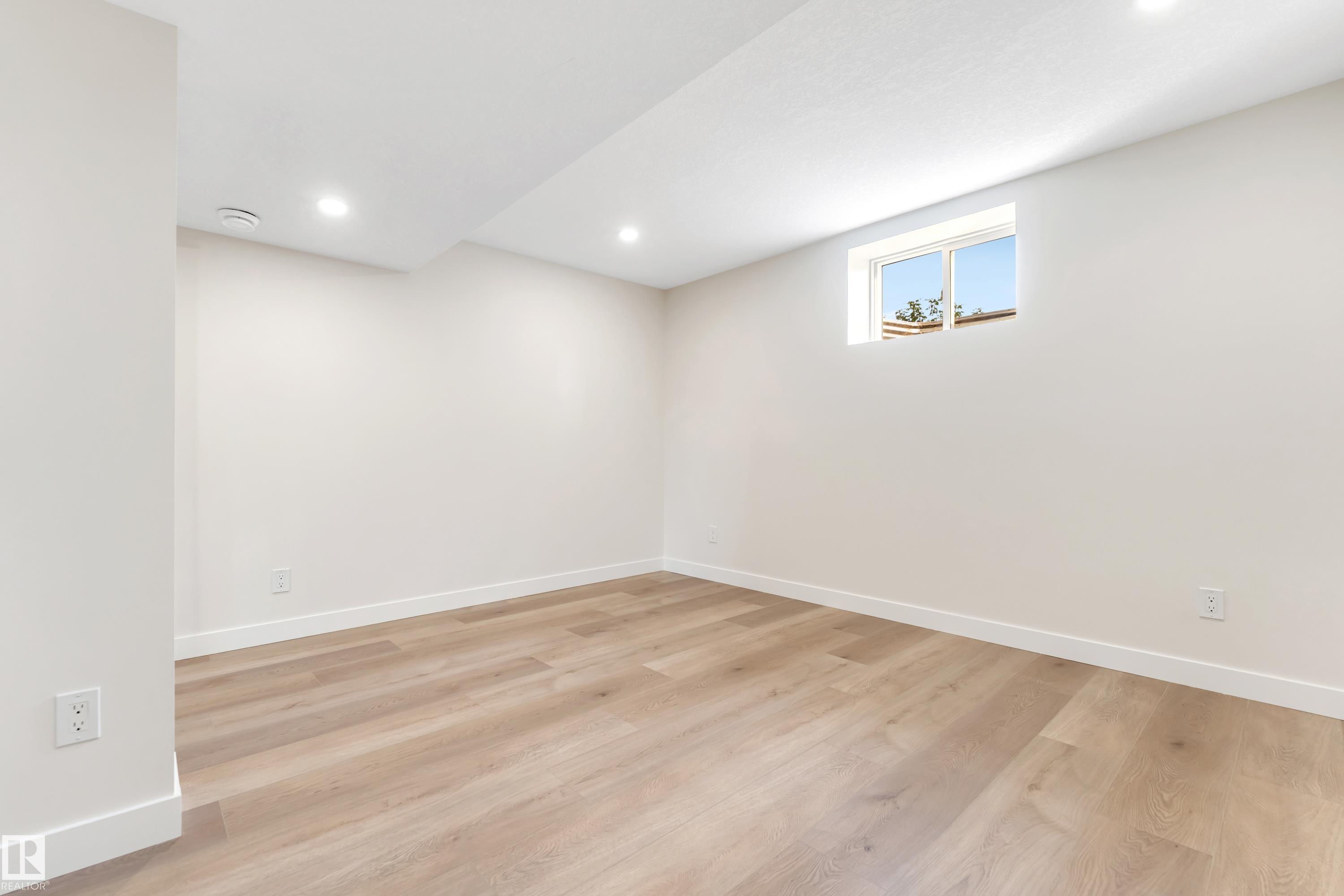 Photo 32 at 5907 137 Avenue NW, Belvedere, Edmonton