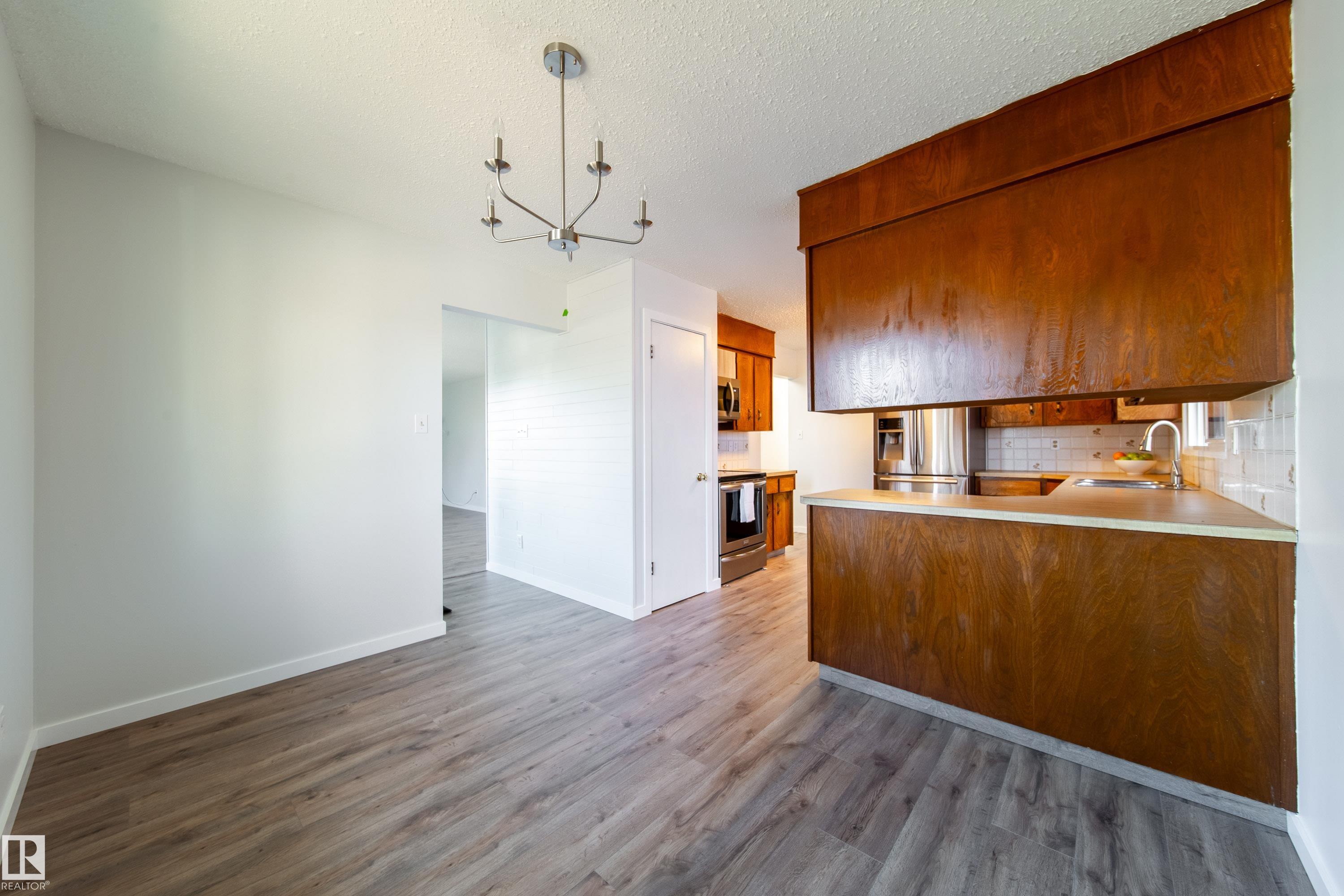 Photo 11 at 14511 21 Street NW, Fraser, Edmonton