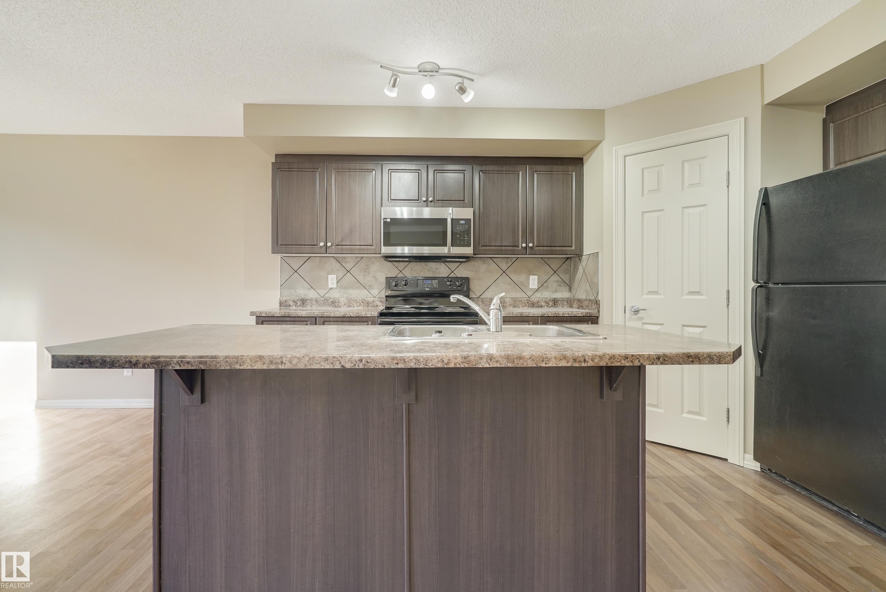 Photo 2 at 1323 Cunningham Drive SW, Callaghan, Edmonton