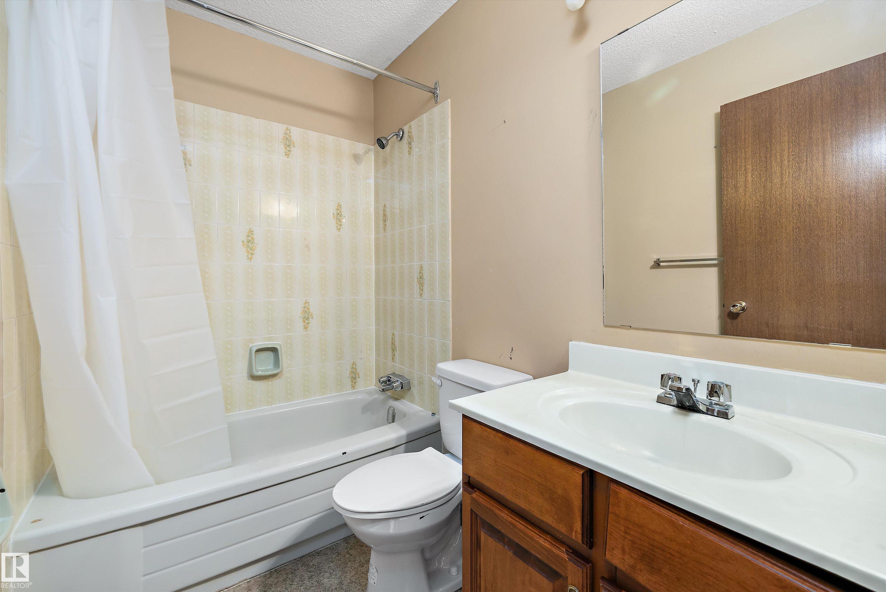 Photo 21 at 2031 104a Street NW, Keheewin, Edmonton