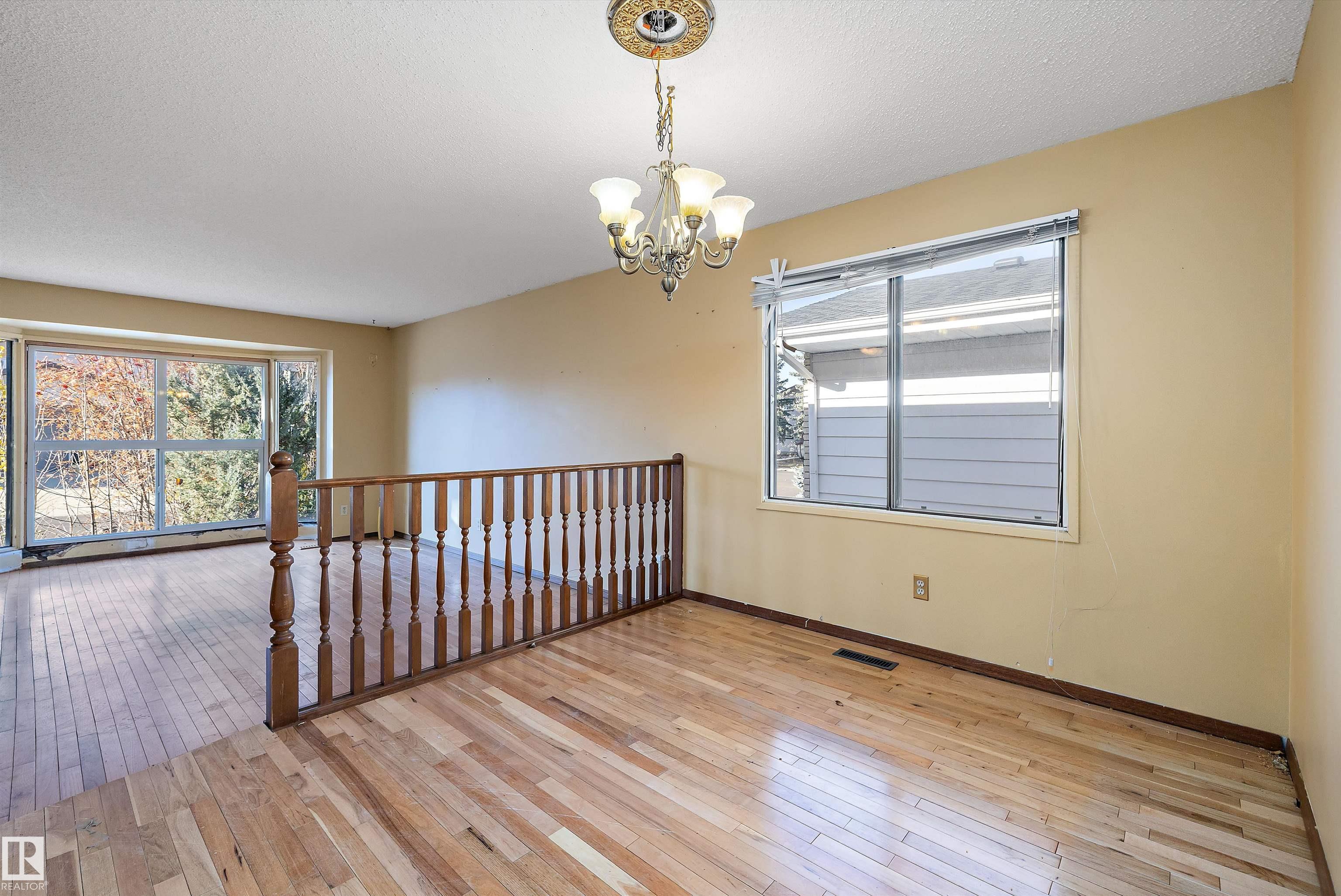 Photo 8 at 2031 104a Street NW, Keheewin, Edmonton