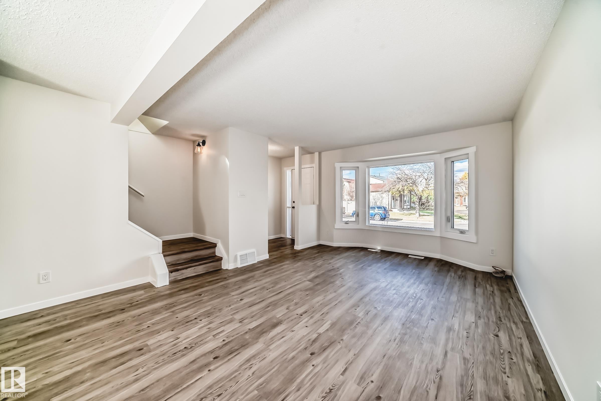 Photo 14 at 2017 108 Street NW, Keheewin, Edmonton