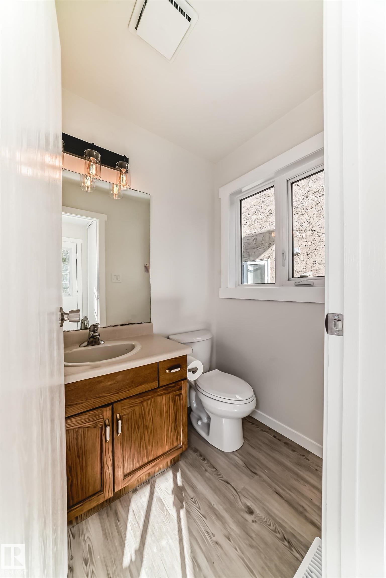 Photo 16 at 2017 108 Street NW, Keheewin, Edmonton