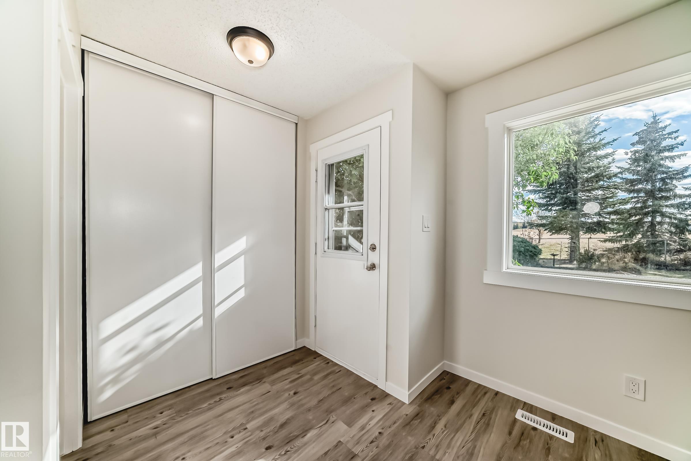 Photo 17 at 2017 108 Street NW, Keheewin, Edmonton