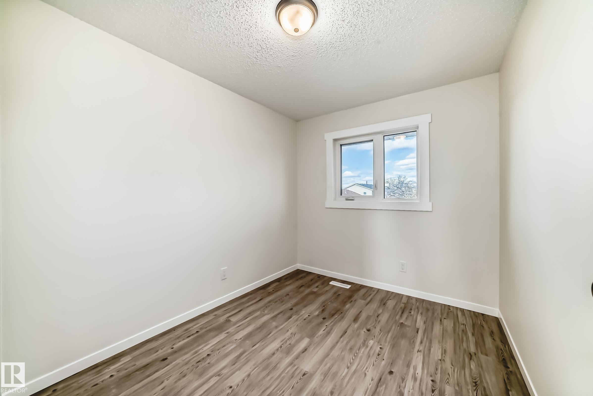 Photo 22 at 2017 108 Street NW, Keheewin, Edmonton