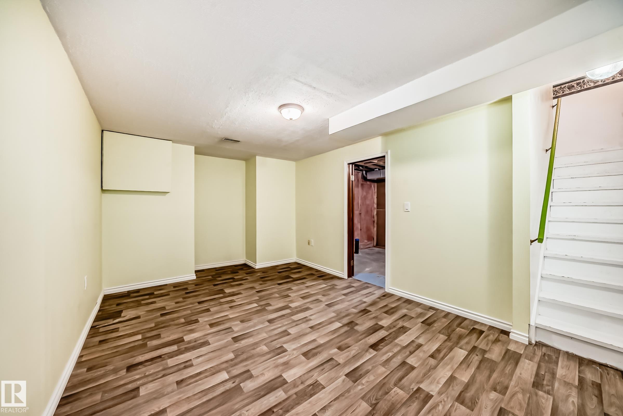 Photo 25 at 2017 108 Street NW, Keheewin, Edmonton