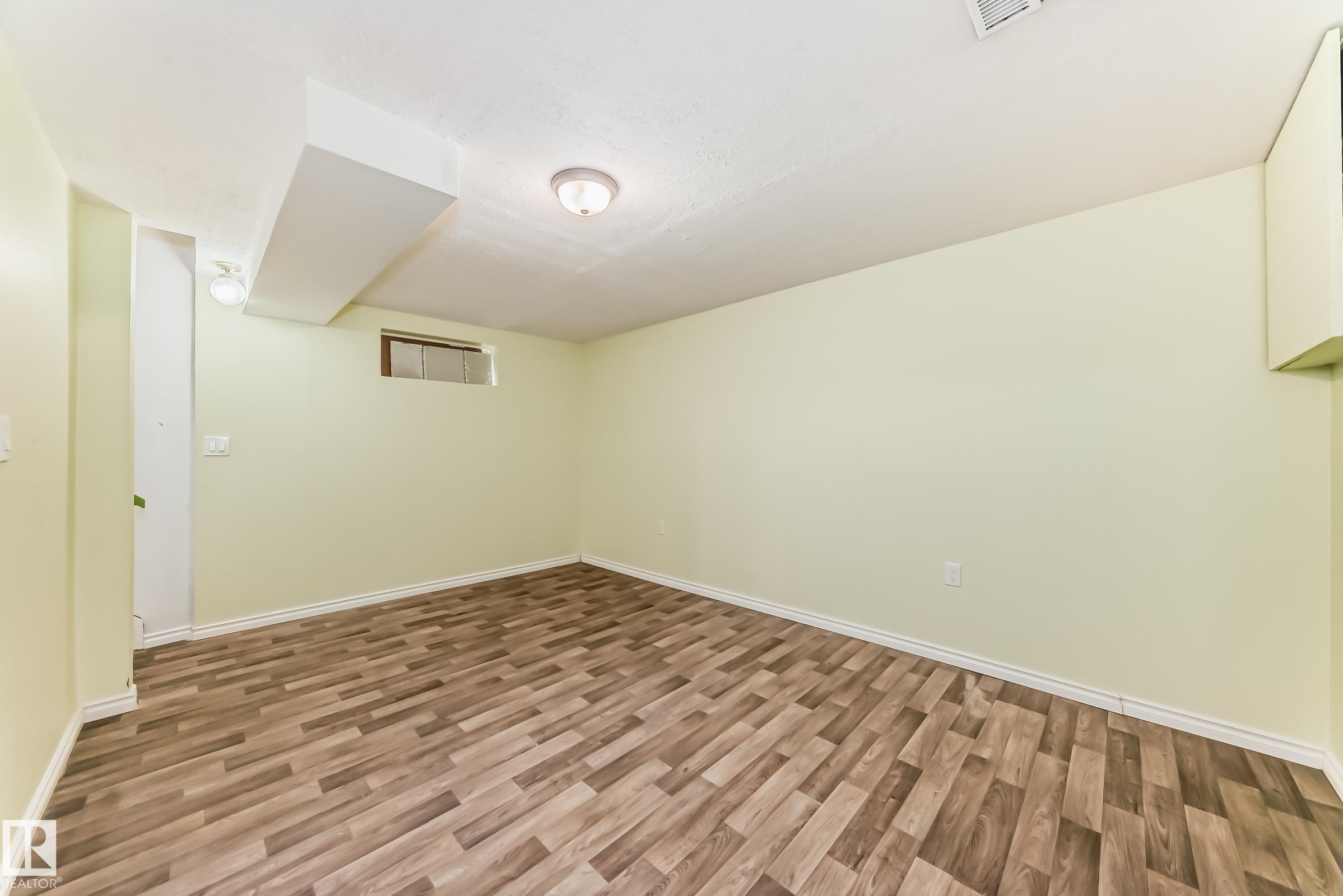 Photo 26 at 2017 108 Street NW, Keheewin, Edmonton