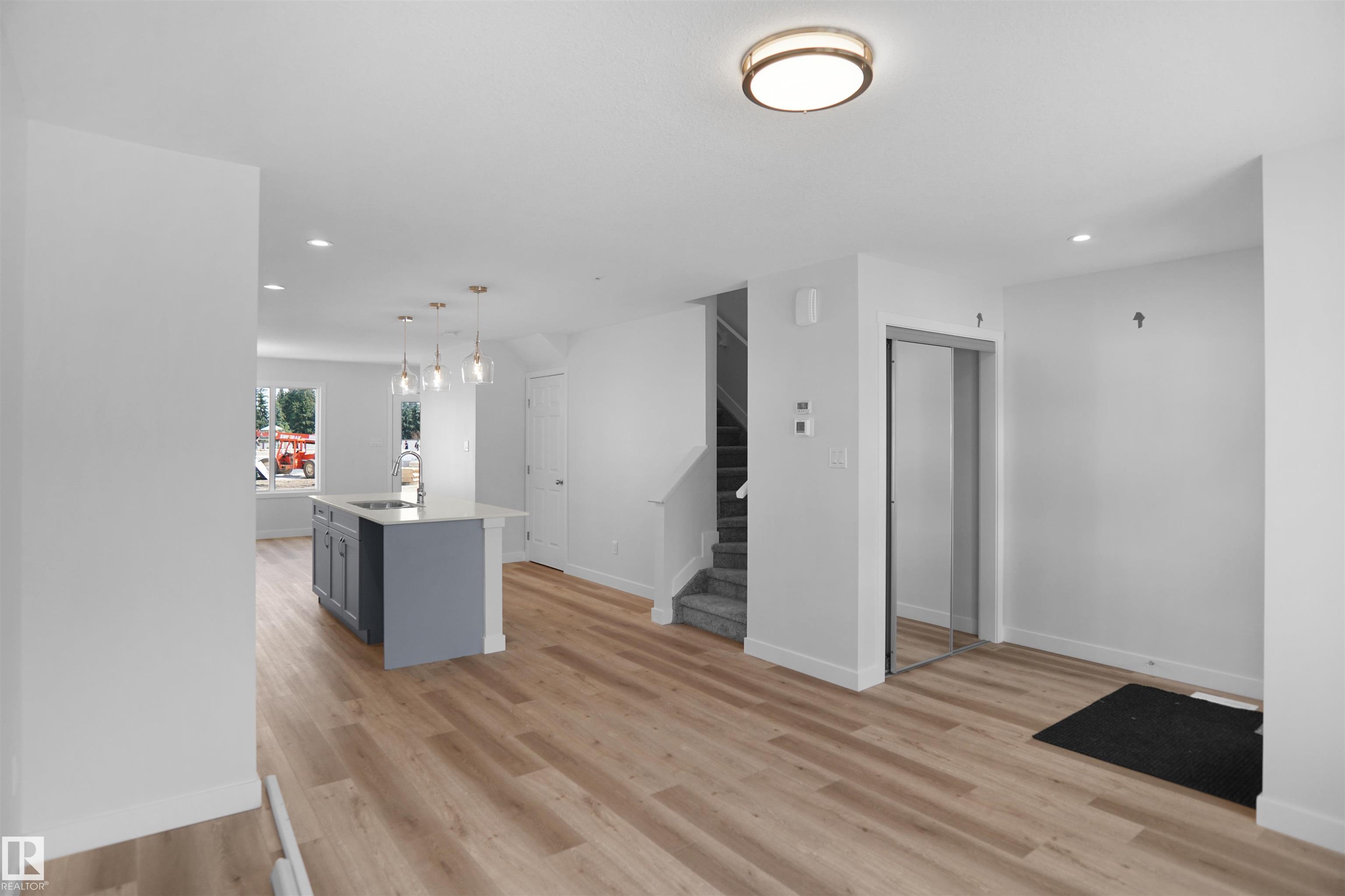 Photo 7 at 20911 16 Avenue NW, Stillwater, Edmonton