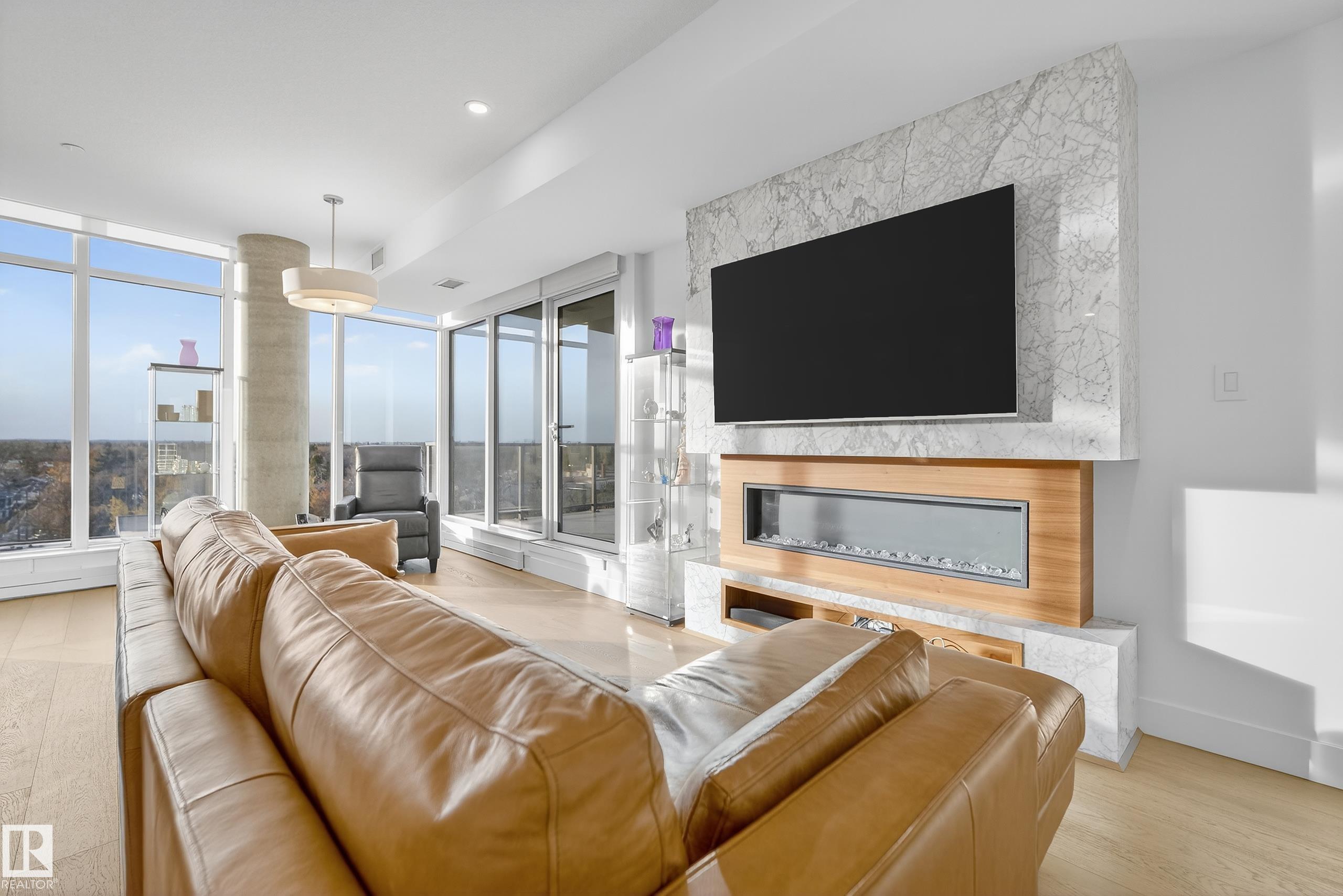 Photo 11 at 602 - 14105 West Block Drive NW, Glenora, Edmonton