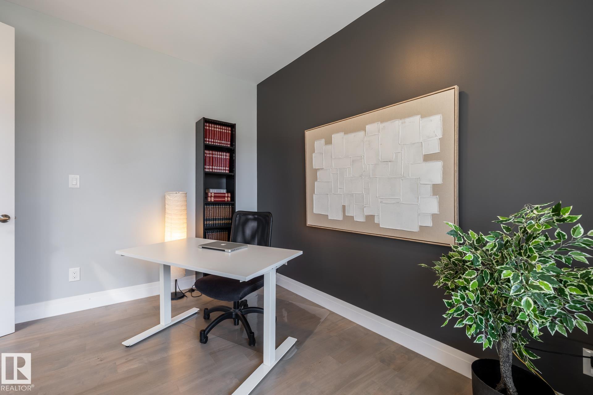 Photo 6 at 10936 71 Avenue NW, Parkallen, Edmonton