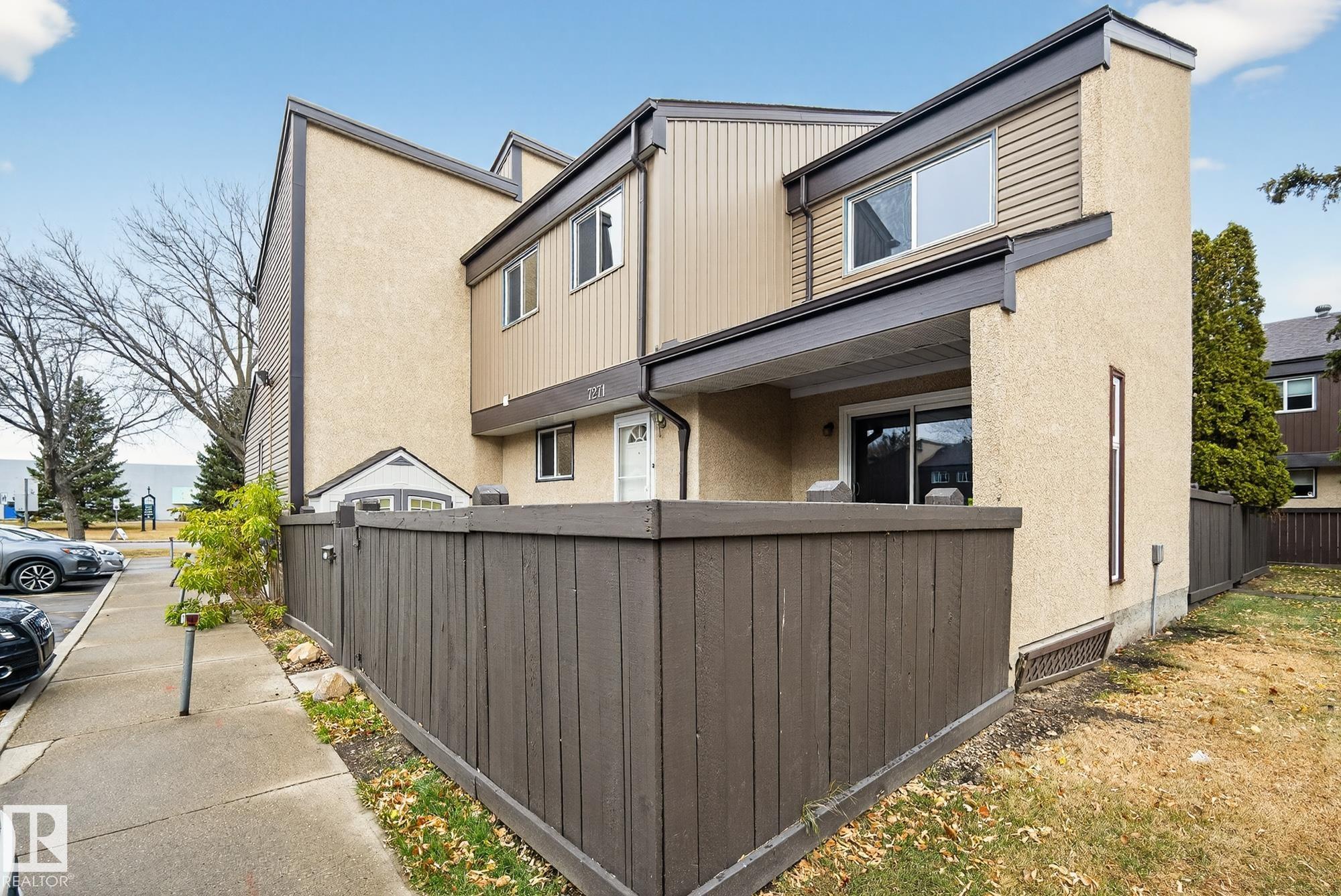 Photo 2 at 7271 180 Street NW, Lymburn, Edmonton