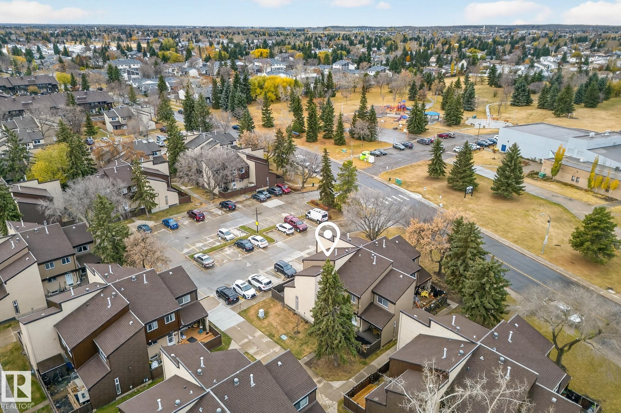 Photo 11 at 7271 180 Street NW, Lymburn, Edmonton