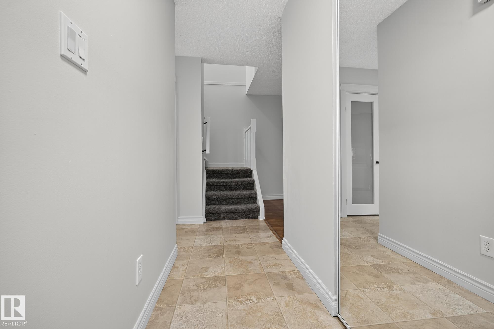 Photo 14 at 7271 180 Street NW, Lymburn, Edmonton