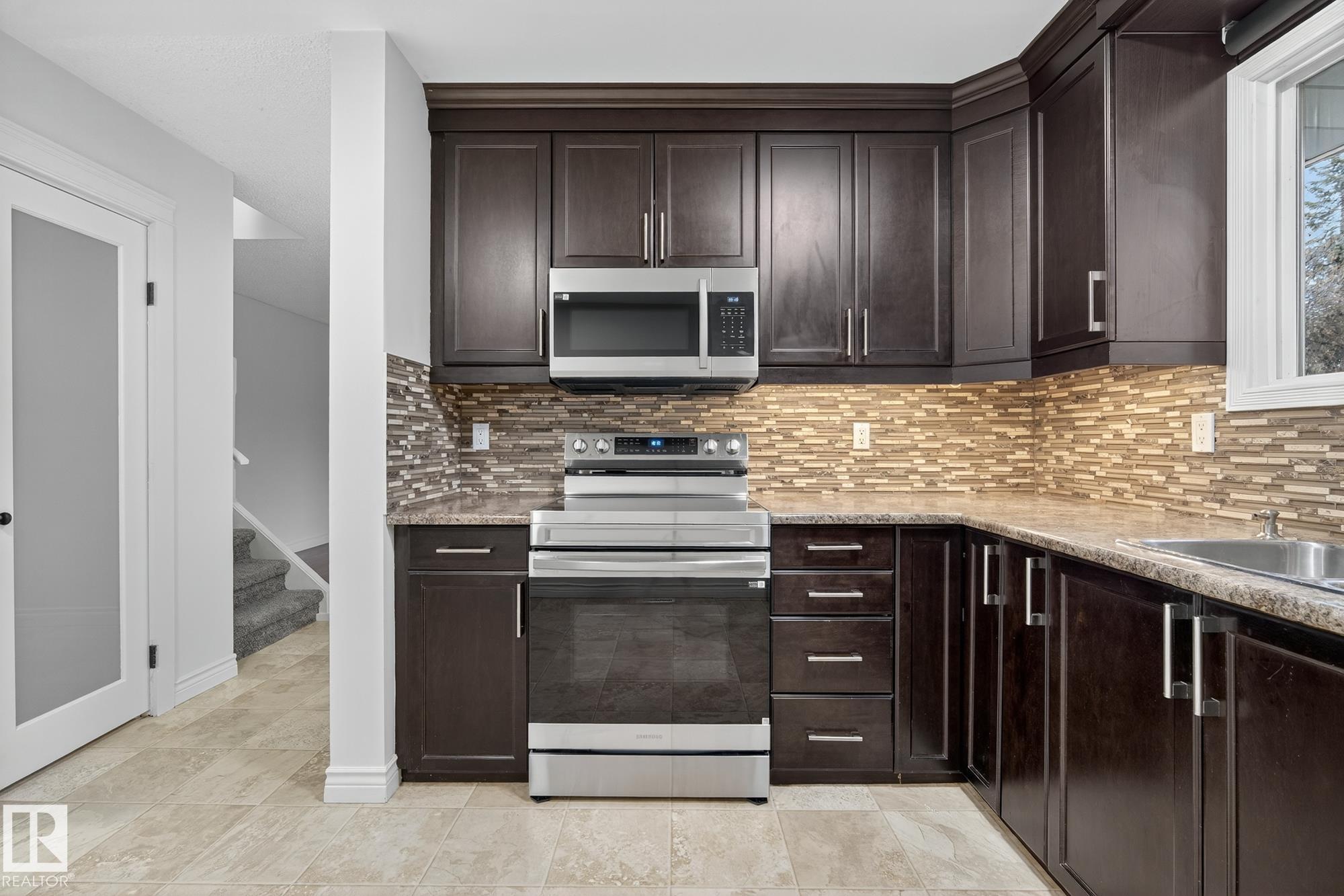 Photo 18 at 7271 180 Street NW, Lymburn, Edmonton