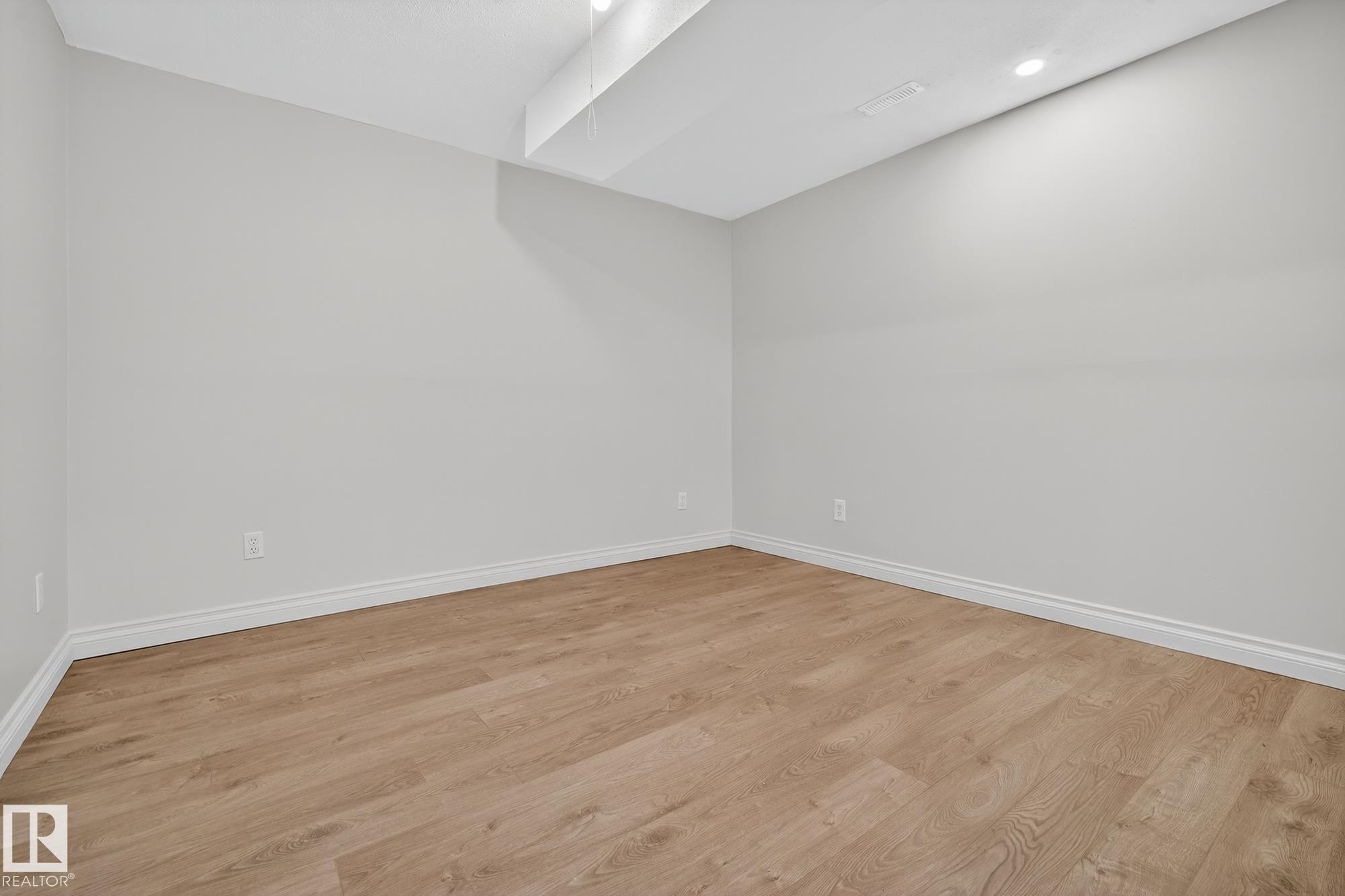 Photo 35 at 7271 180 Street NW, Lymburn, Edmonton