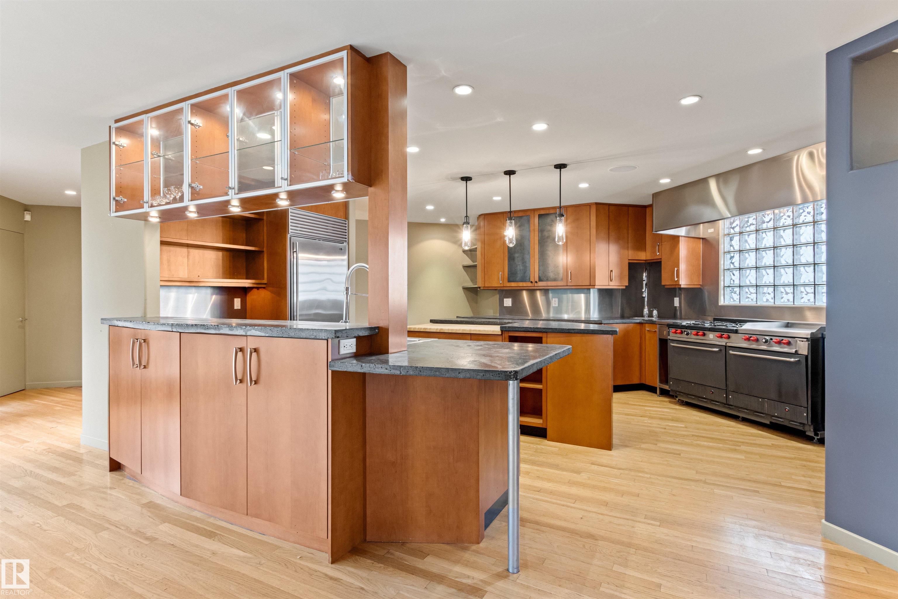 Photo 11 at 14403 83 Avenue NW, Laurier Heights, Edmonton