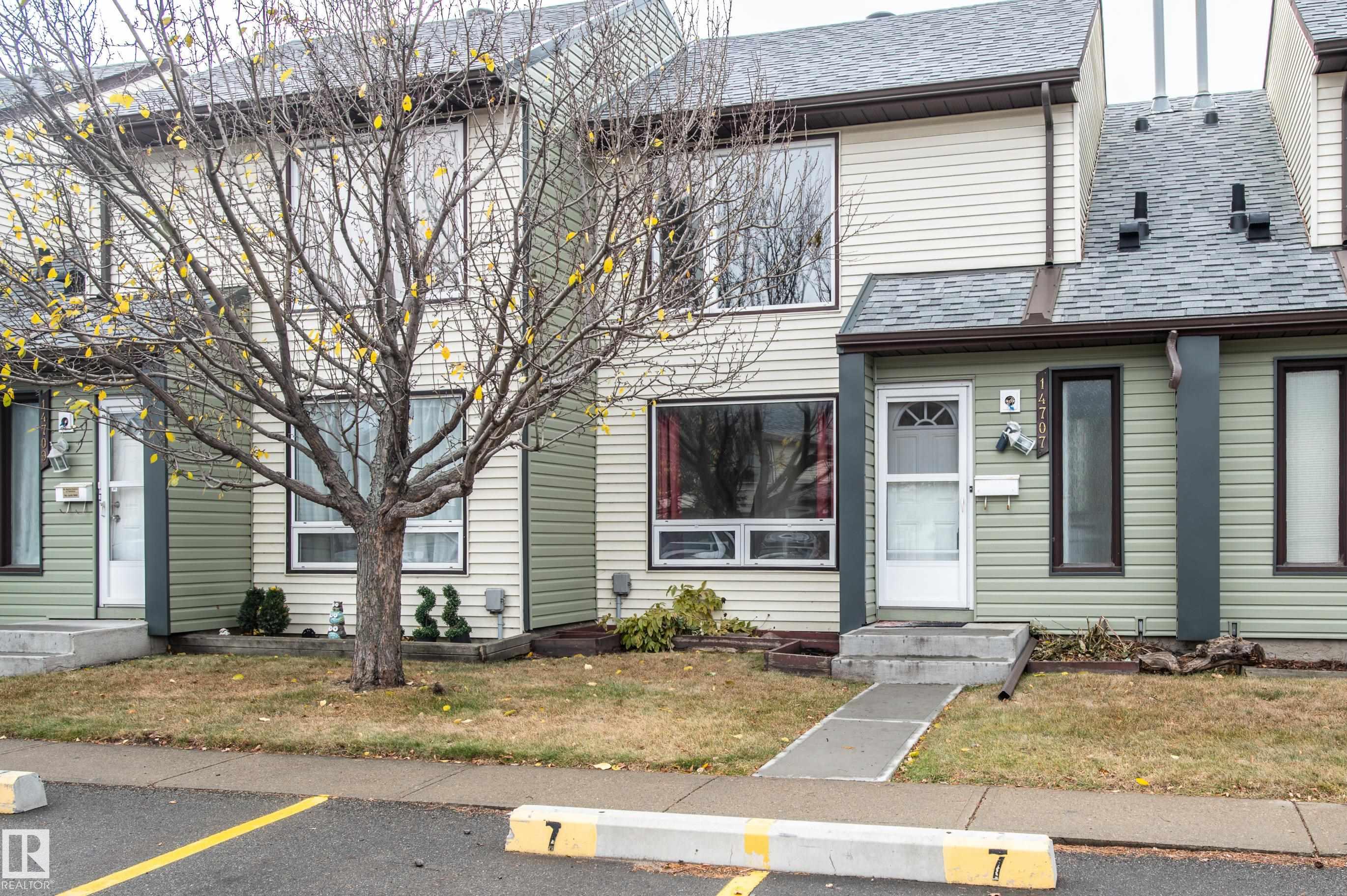 Photo 3 at 14707 25 Street NW, Fraser, Edmonton