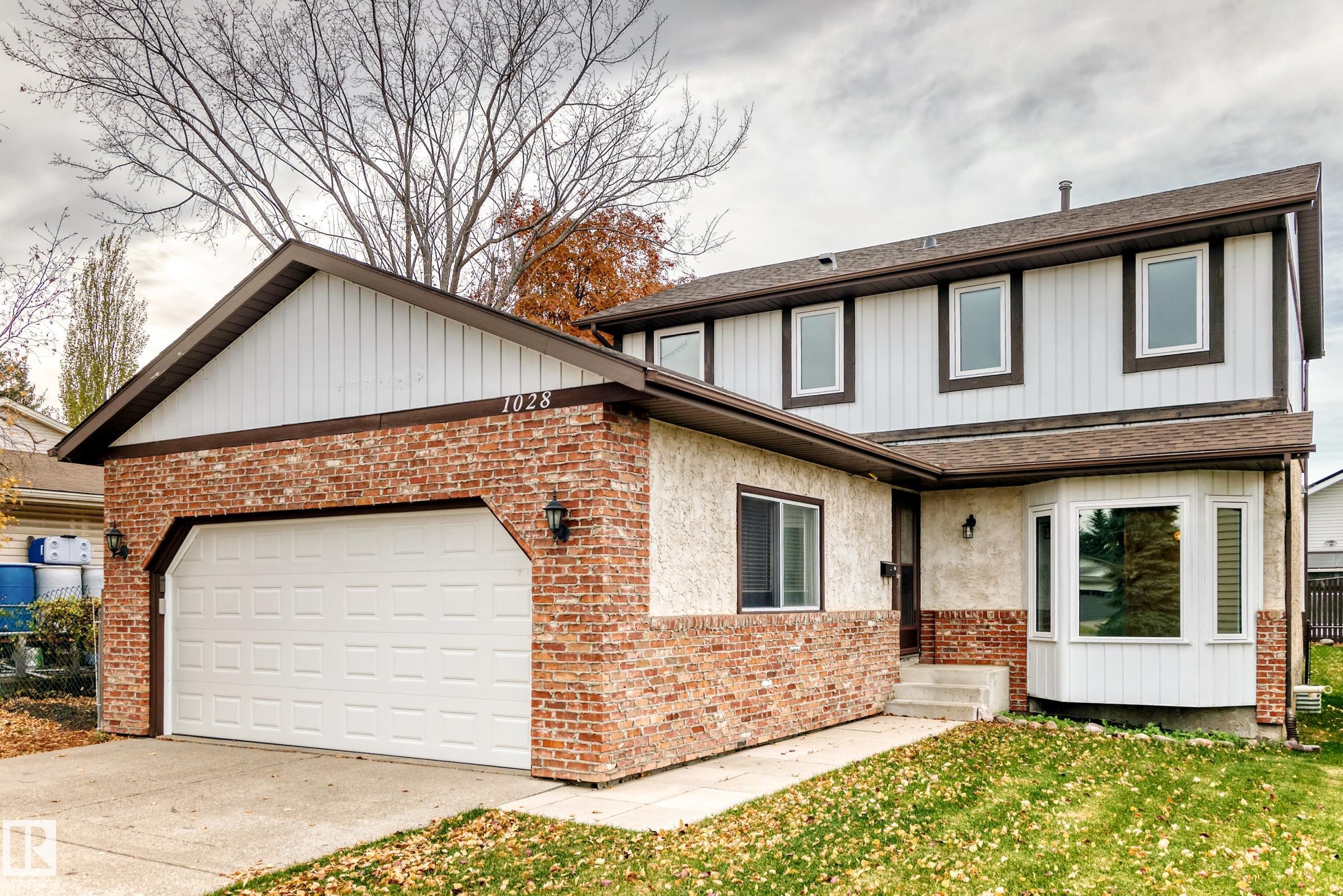 1028 107 Street NW, Bearspaw, Edmonton 