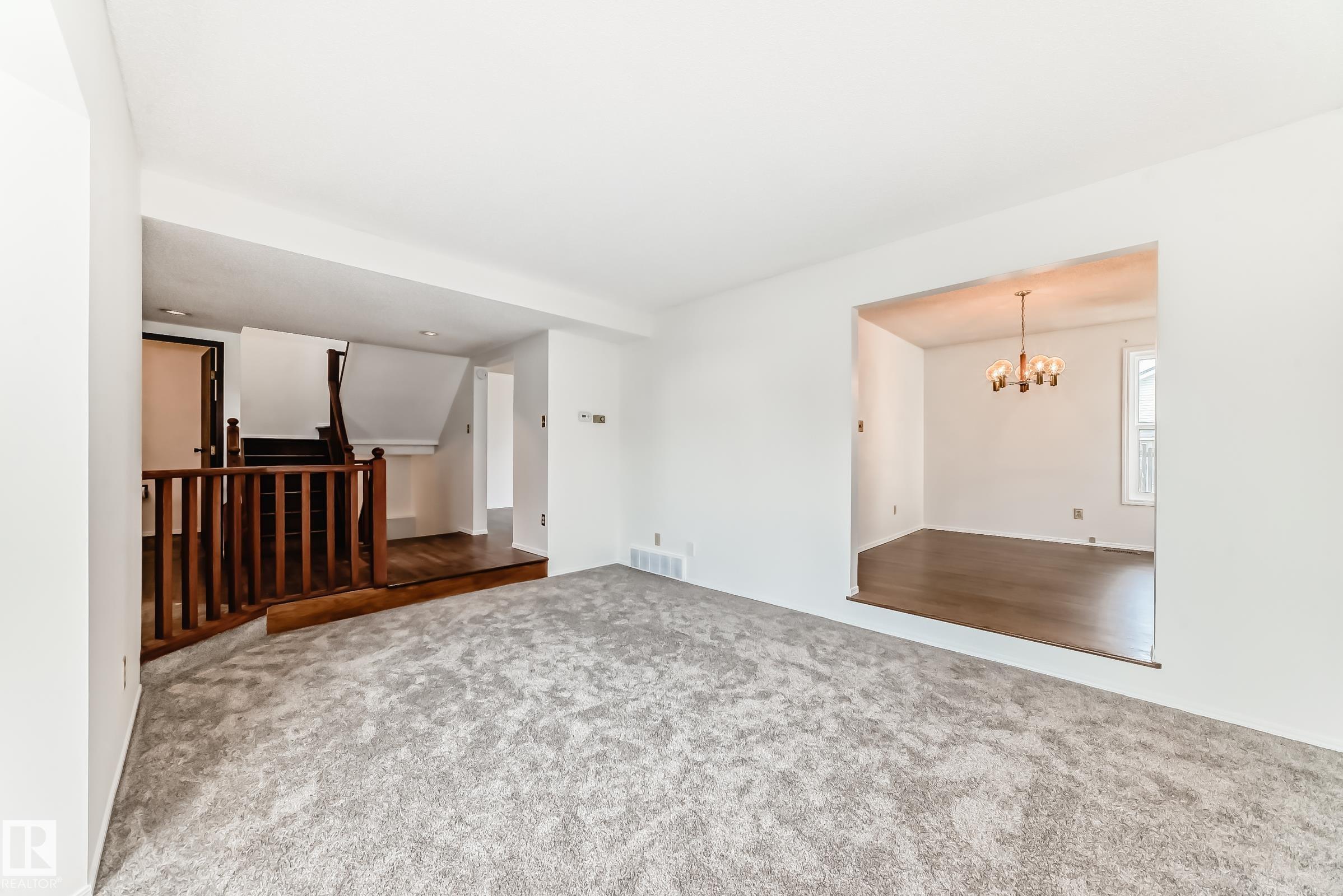 Photo 15 at 1028 107 Street NW, Bearspaw, Edmonton