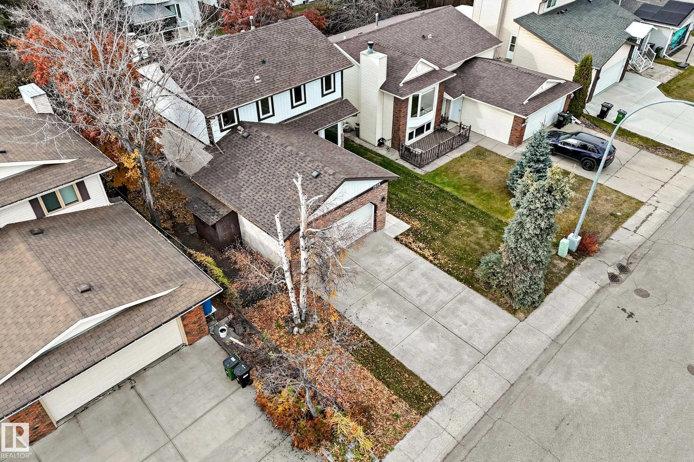 Photo 35 at 1028 107 Street NW, Bearspaw, Edmonton